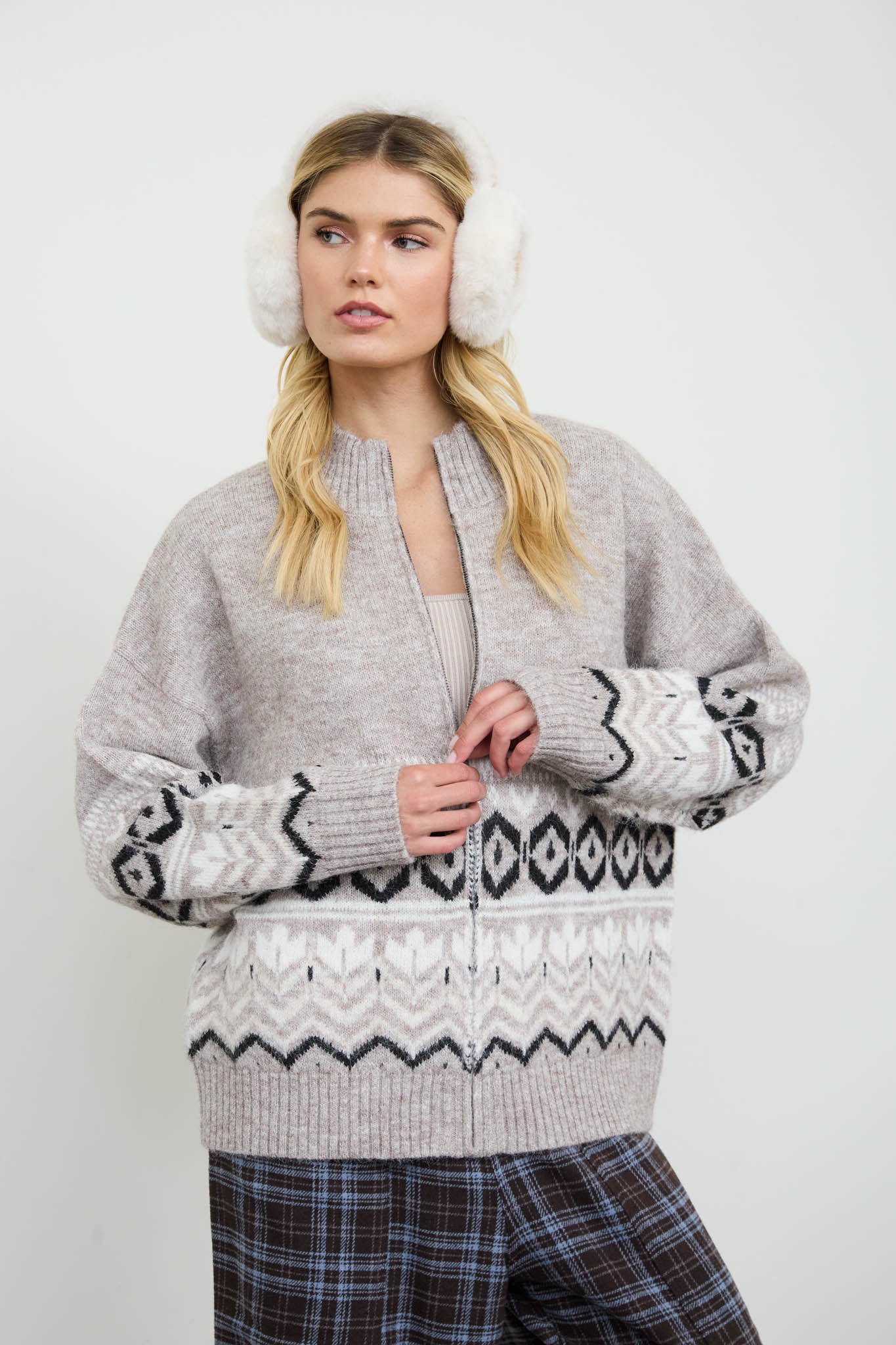 FAIR ISLE ZIP FRONT KNIT CARDIGAN