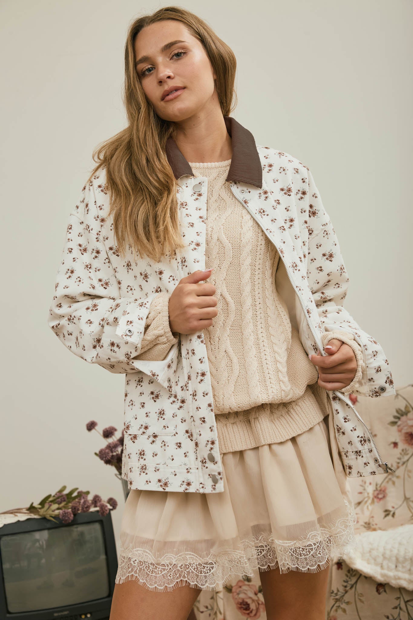 FLORAL CORDUROY COLLAR BUTTON DOWN DENIM JACKET (PRE-ORDER)