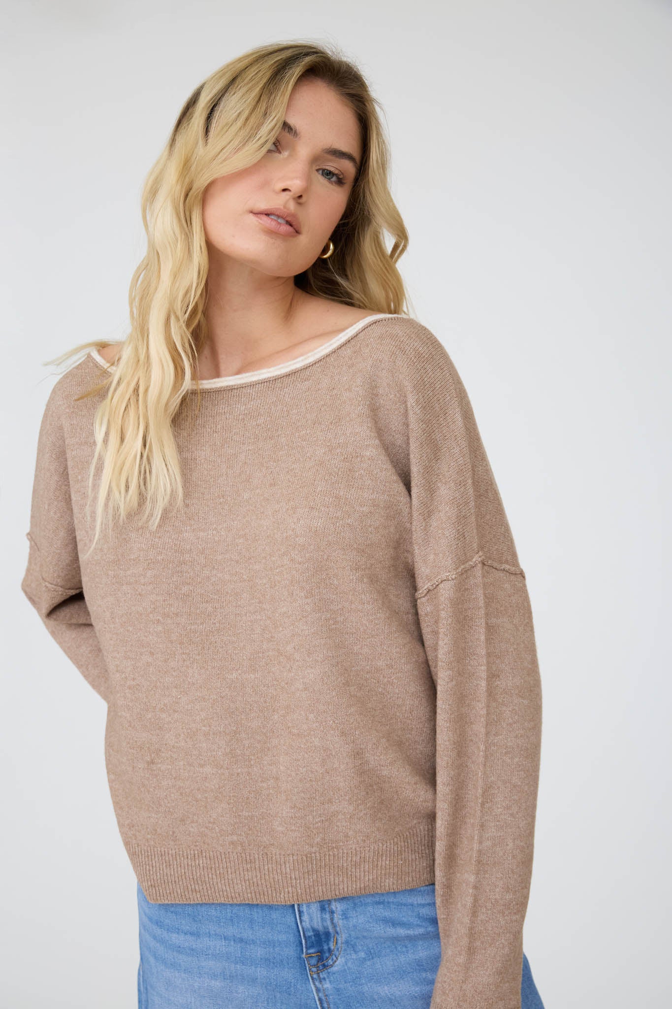 CONTRAST TRIM OFF SHOULDER LONG SLEEVE SWEATER