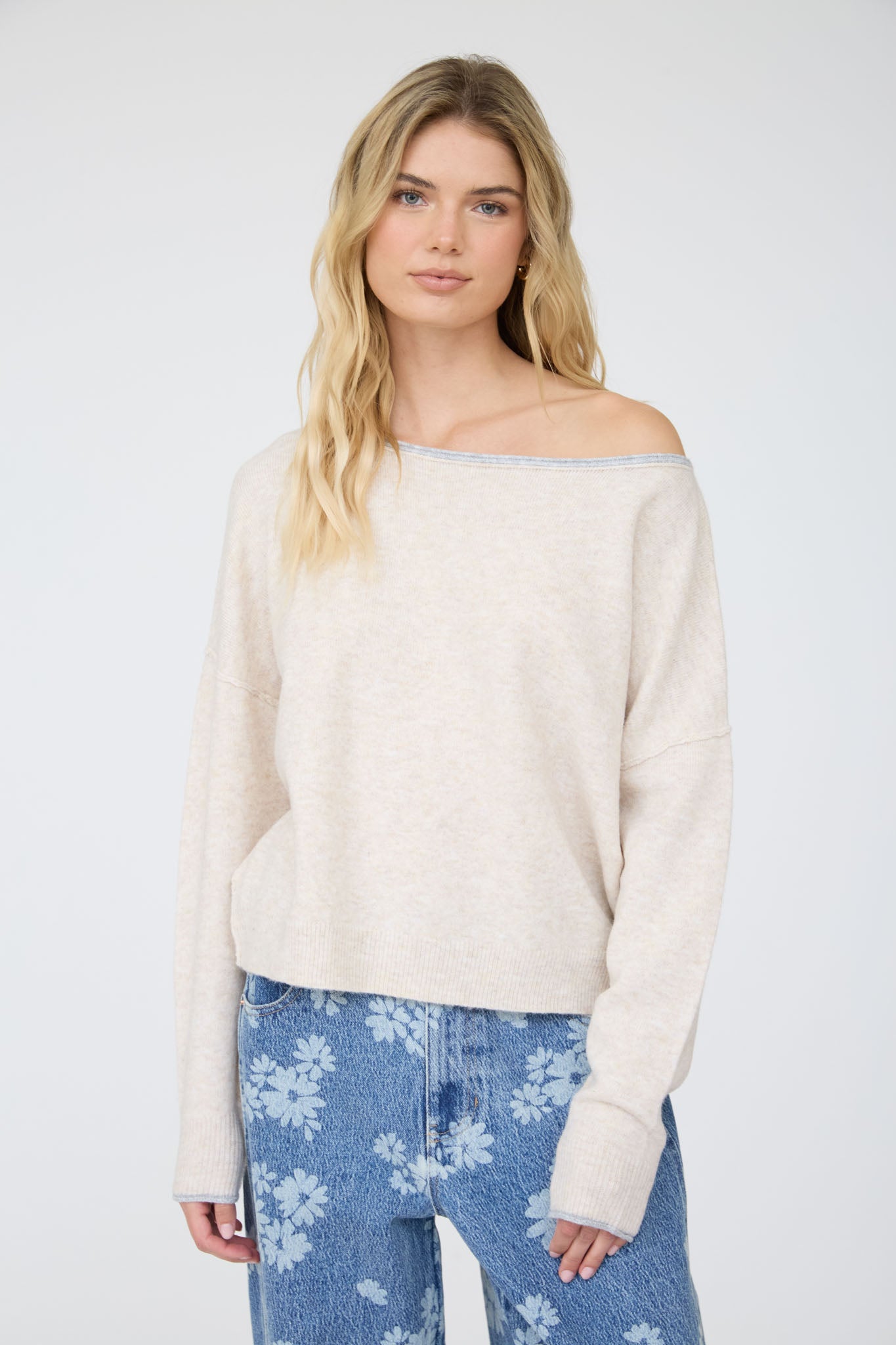 CONTRAST TRIM OFF SHOULDER LONG SLEEVE SWEATER