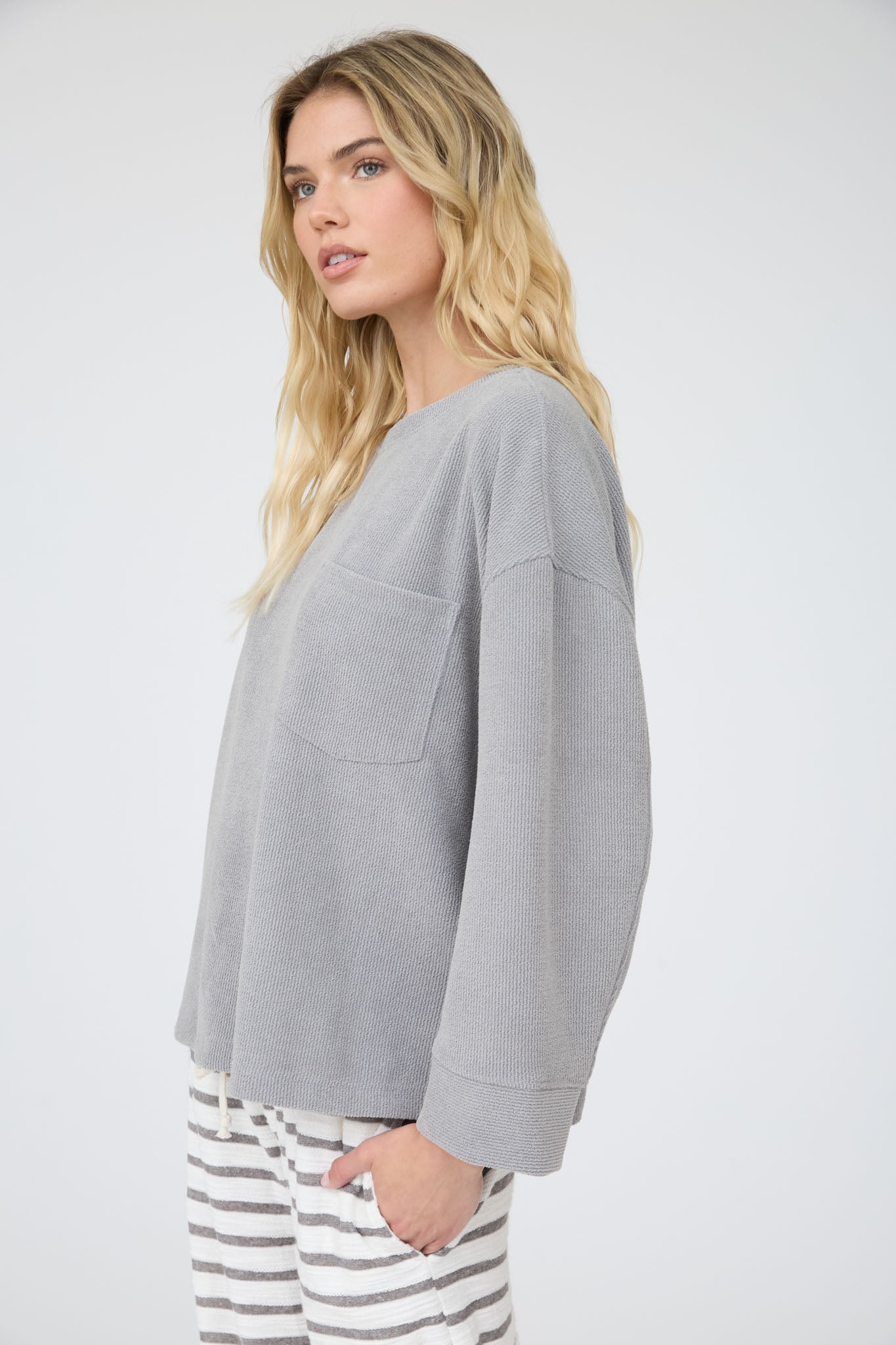 OVERSIZED LONG SLEEVE TEXTURED KNIT TOP (PRE-ORDER)