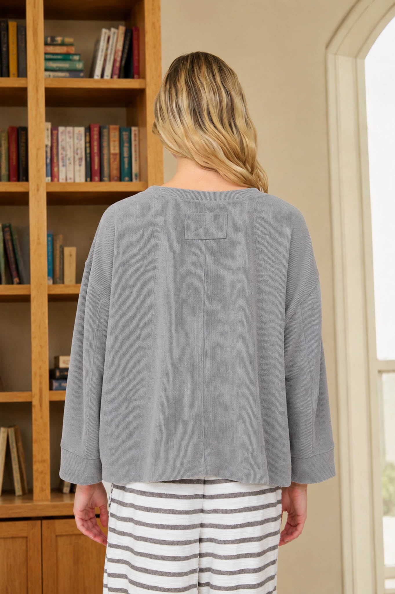 OVERSIZED LONG SLEEVE TEXTURED KNIT TOP (PRE-ORDER)