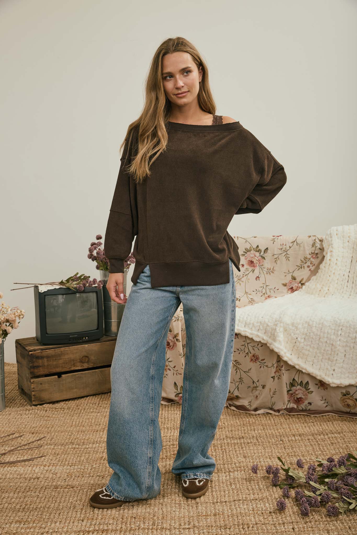 TIERED SLEEVE BOAT NECK EXPOSED SEAM KNIT TOP (PRE-ORDER)