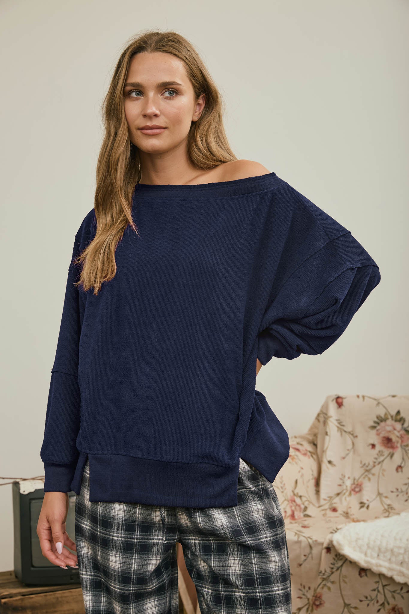 TIERED SLEEVE BOAT NECK EXPOSED SEAM KNIT TOP (PRE-ORDER)