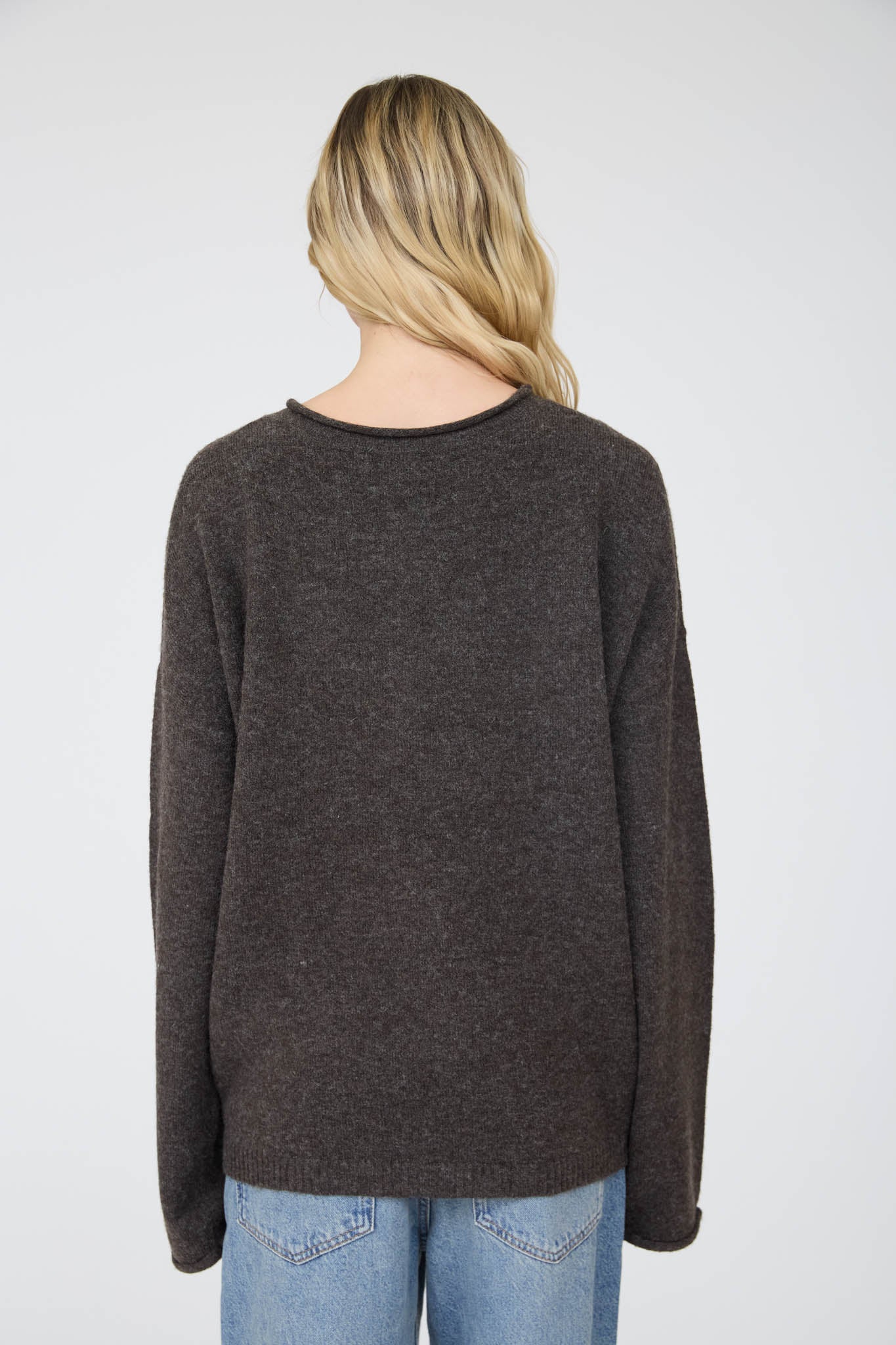 RAW ROLLED EDGE HENLEY RELAXED PULLOVER SWEATER (PRE-ORDER)