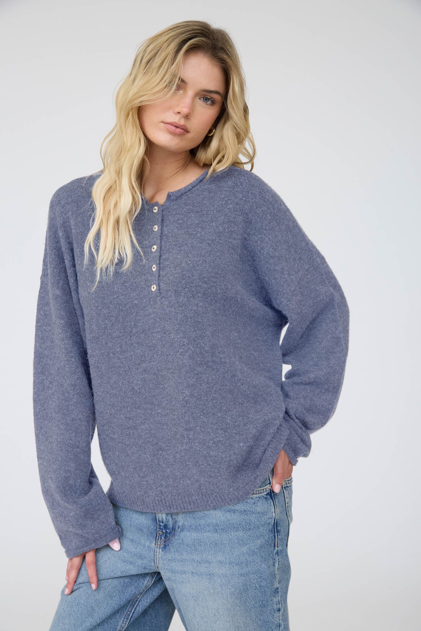 RAW ROLLED EDGE HENLEY RELAXED PULLOVER SWEATER (PRE-ORDER)