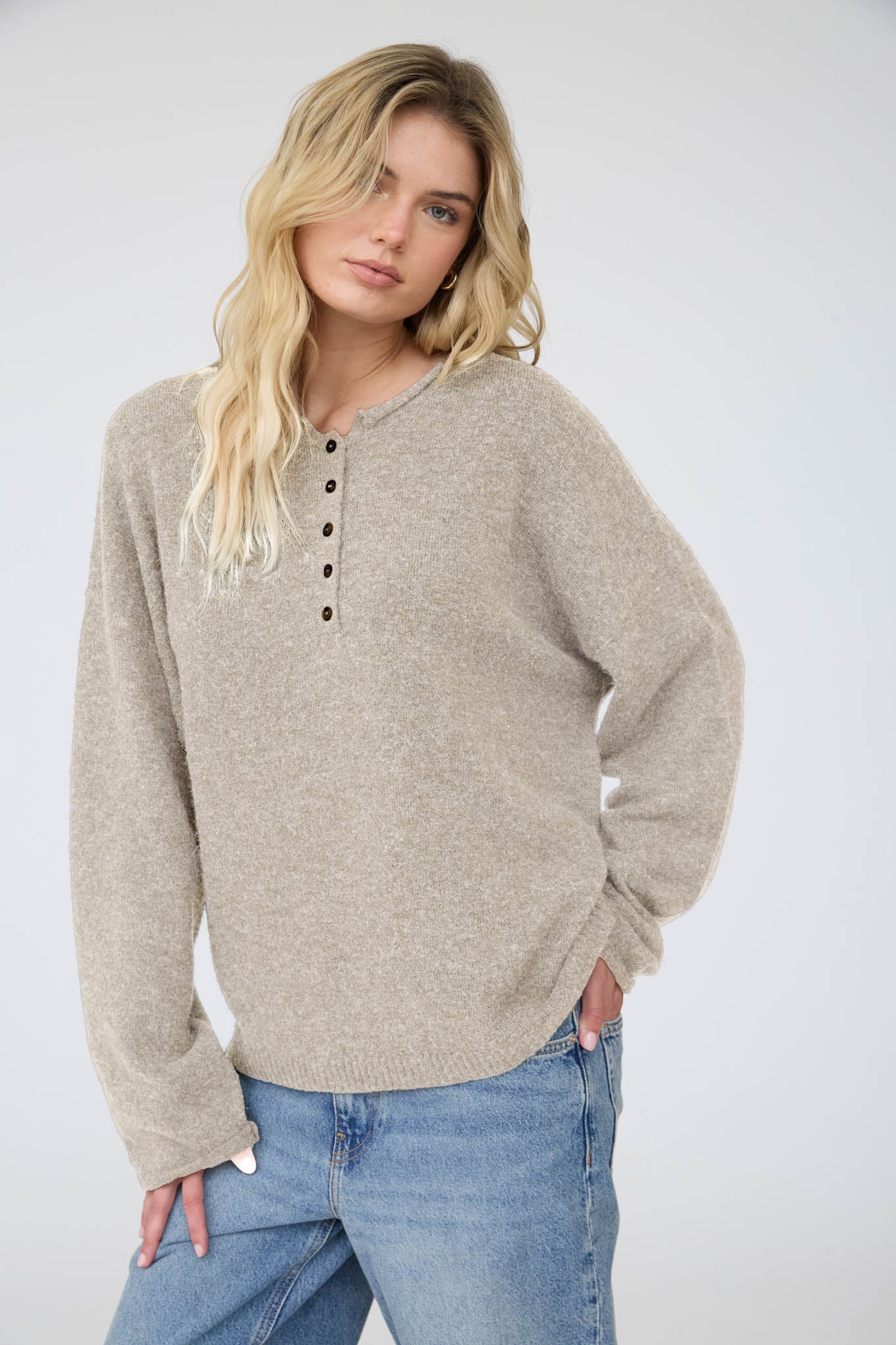 RAW ROLLED EDGE HENLEY RELAXED PULLOVER SWEATER (PRE-ORDER)