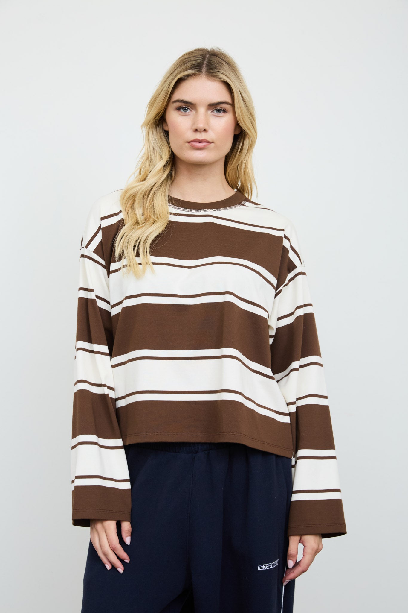 WIDE STRIPE CREW NECK LONG SLEEVE KNIT SWEATSHIRT (PRE-ORDER)