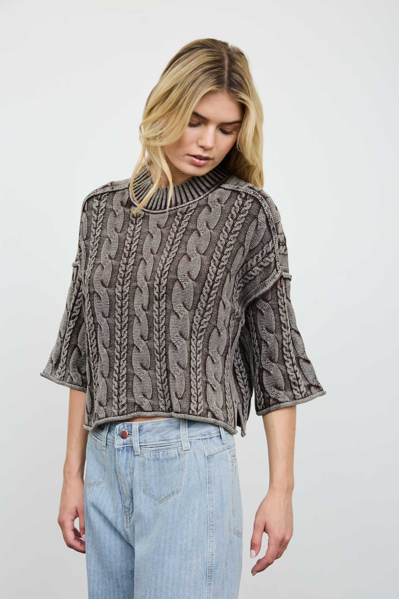 WASHED 3/4 SLEEVE TURTLENECK CABLE KNIT PULLOVER