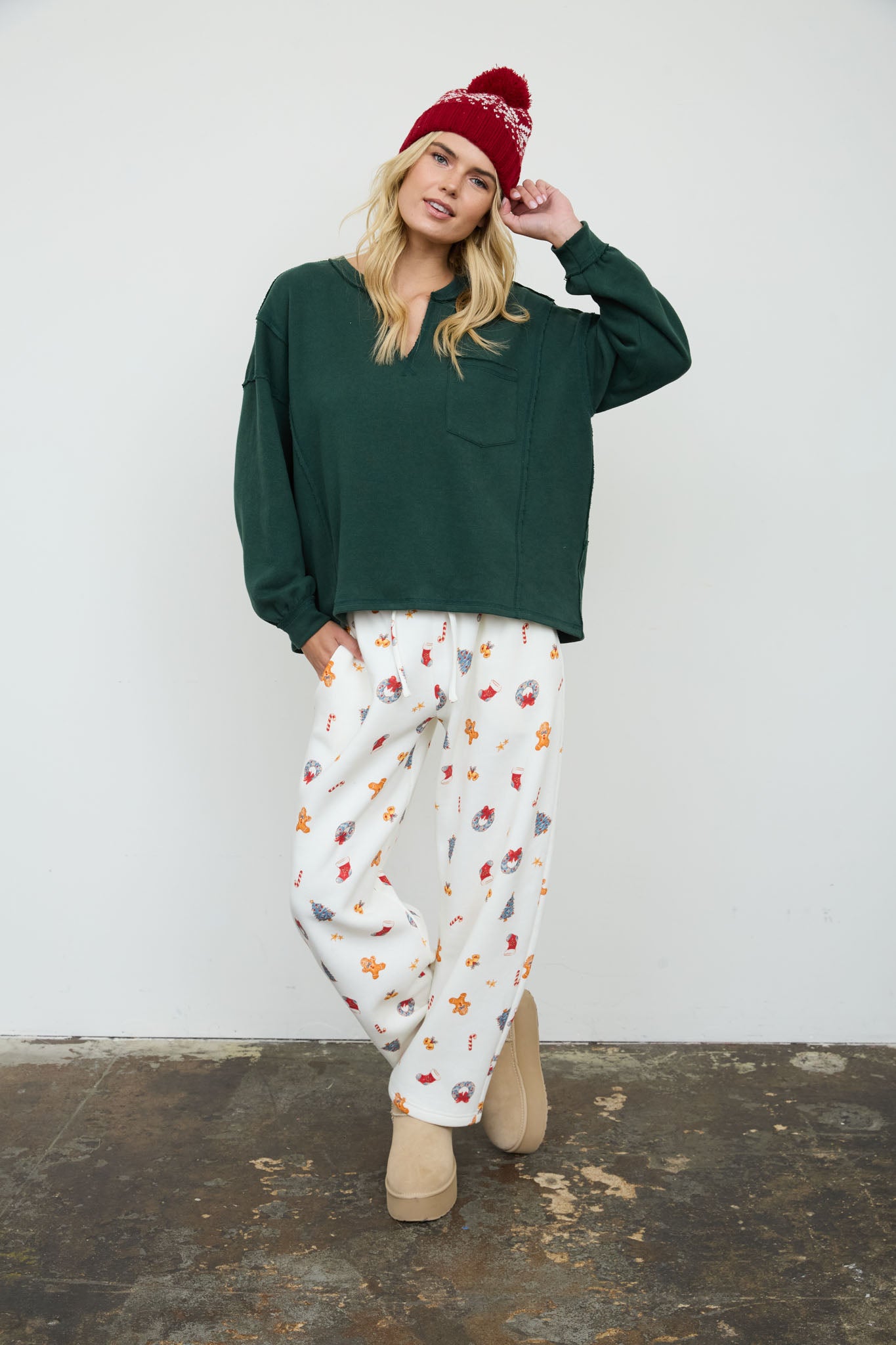 NOTCH NECK RAW TRIM PATCH POCKET KNIT TOP (PRE-ORDER)