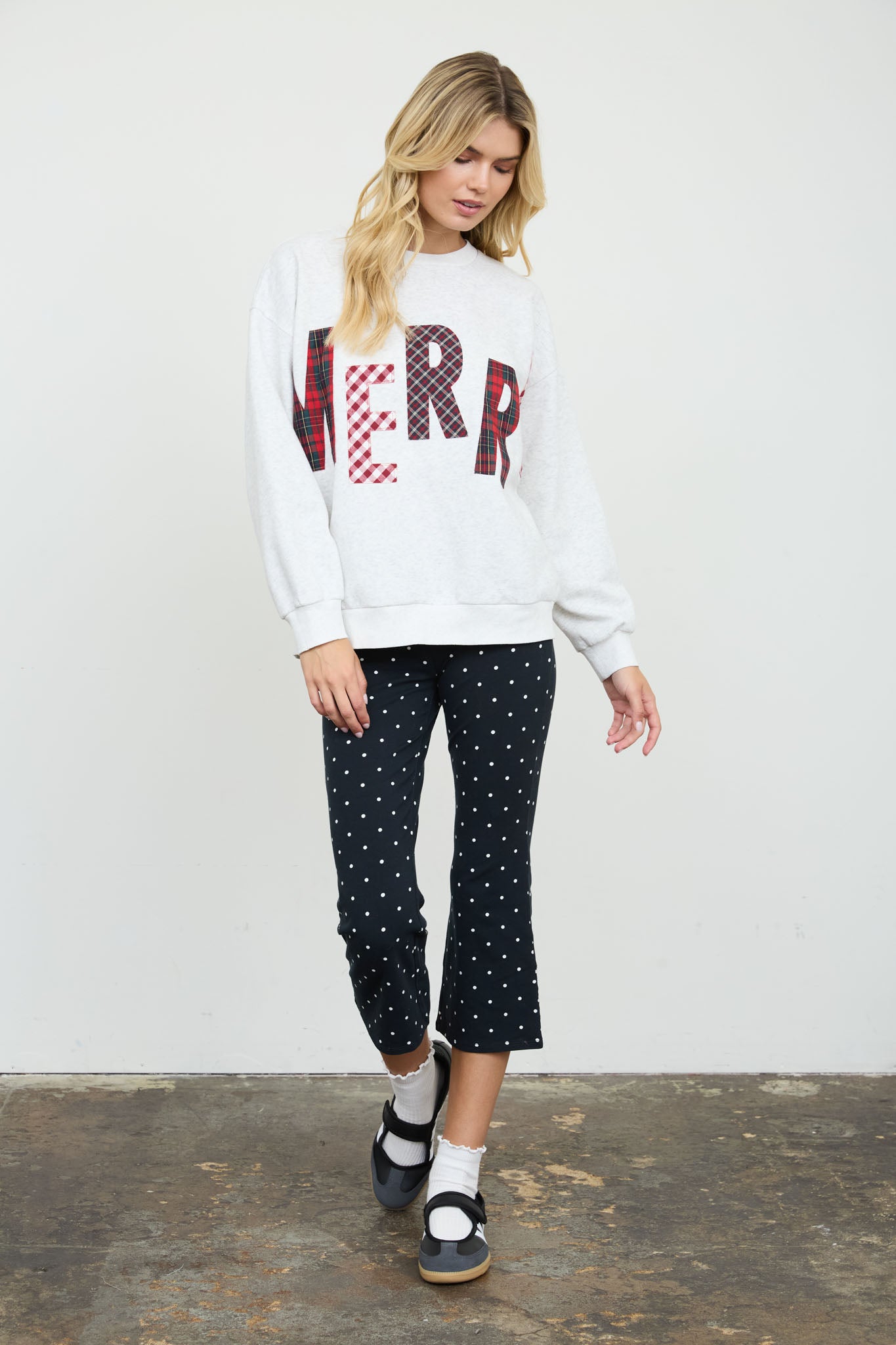 MERRY PLAID PATCH LETTER LONG SLEEVE KNIT TOP (PRE-ORDER)