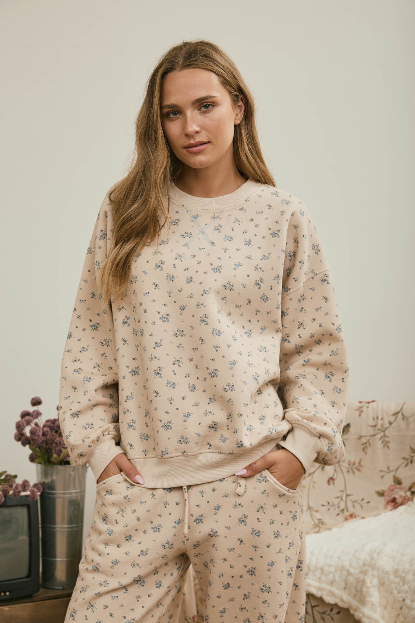 DITSY FLORAL BOXY CREW NECK SWEATSHIRT (PRE-ORDER)