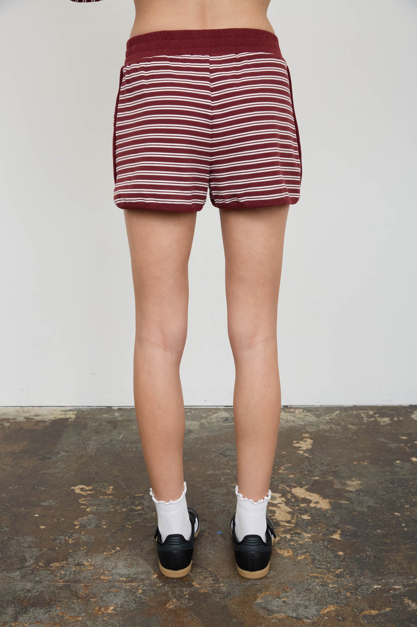 STRIPED CONTRAST WAIST KNIT LOUNGE SHORTS (PRE-ORDER)