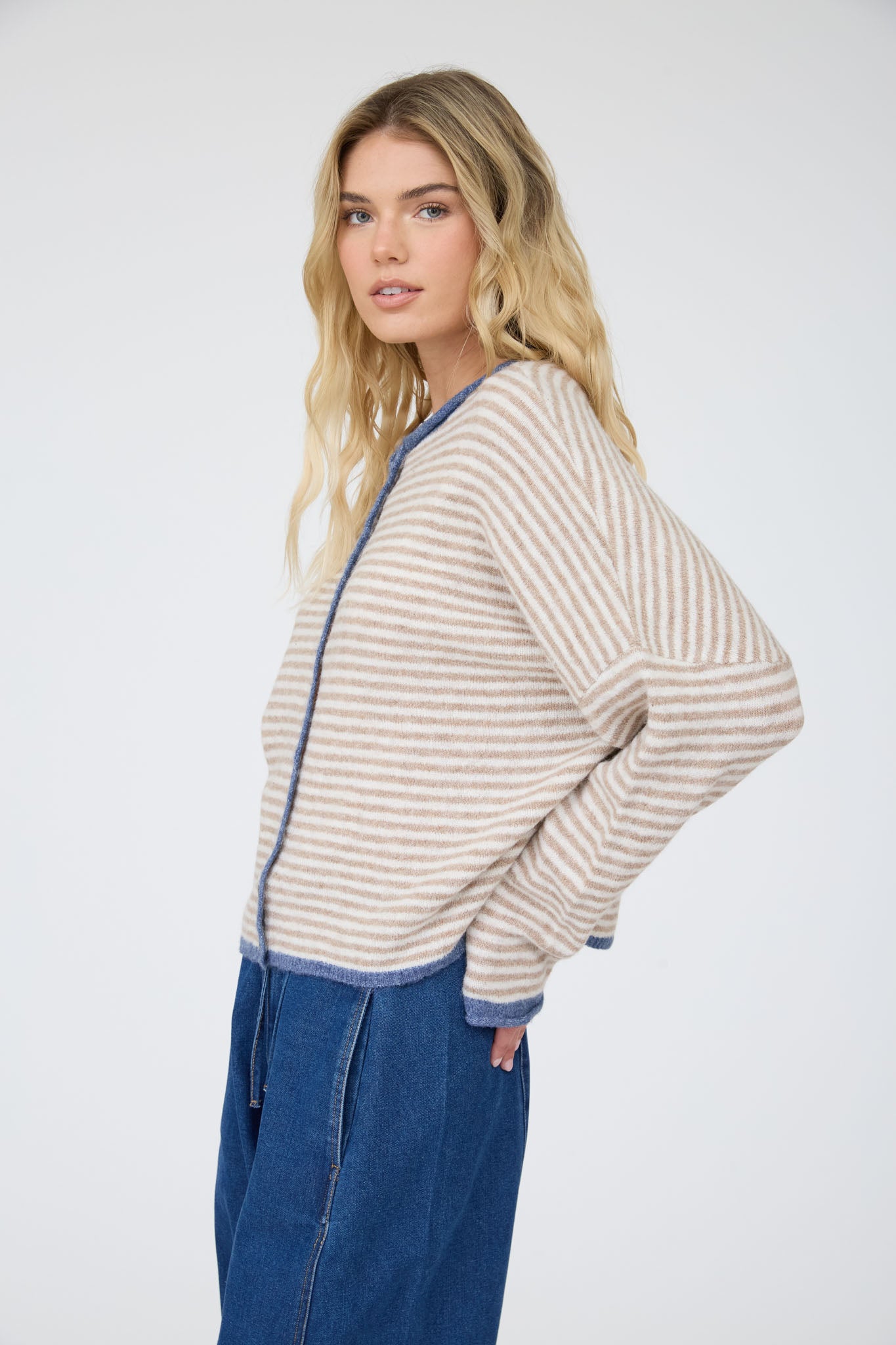 STRIPE RAW EDGE BUTTON DOWN LONG SLEEVE CARDIGAN (PRE-ORDER)
