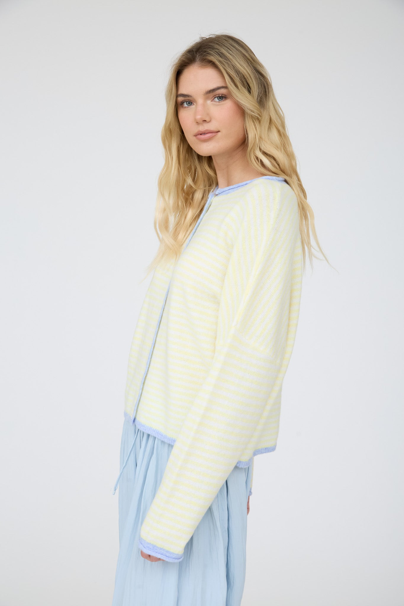 STRIPE RAW EDGE BUTTON DOWN LONG SLEEVE CARDIGAN (PRE-ORDER)
