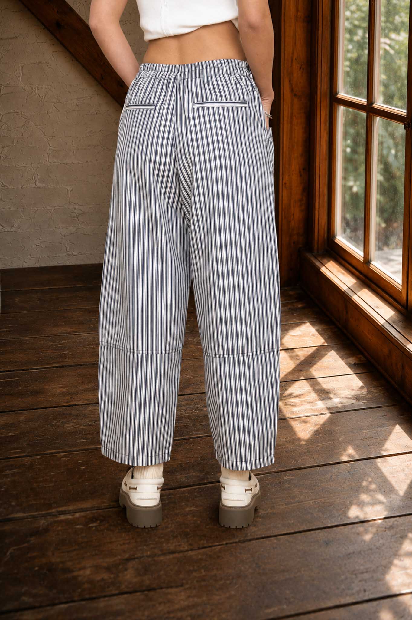 STRIPE POCKET DETAIL WIDE LEG PANTS