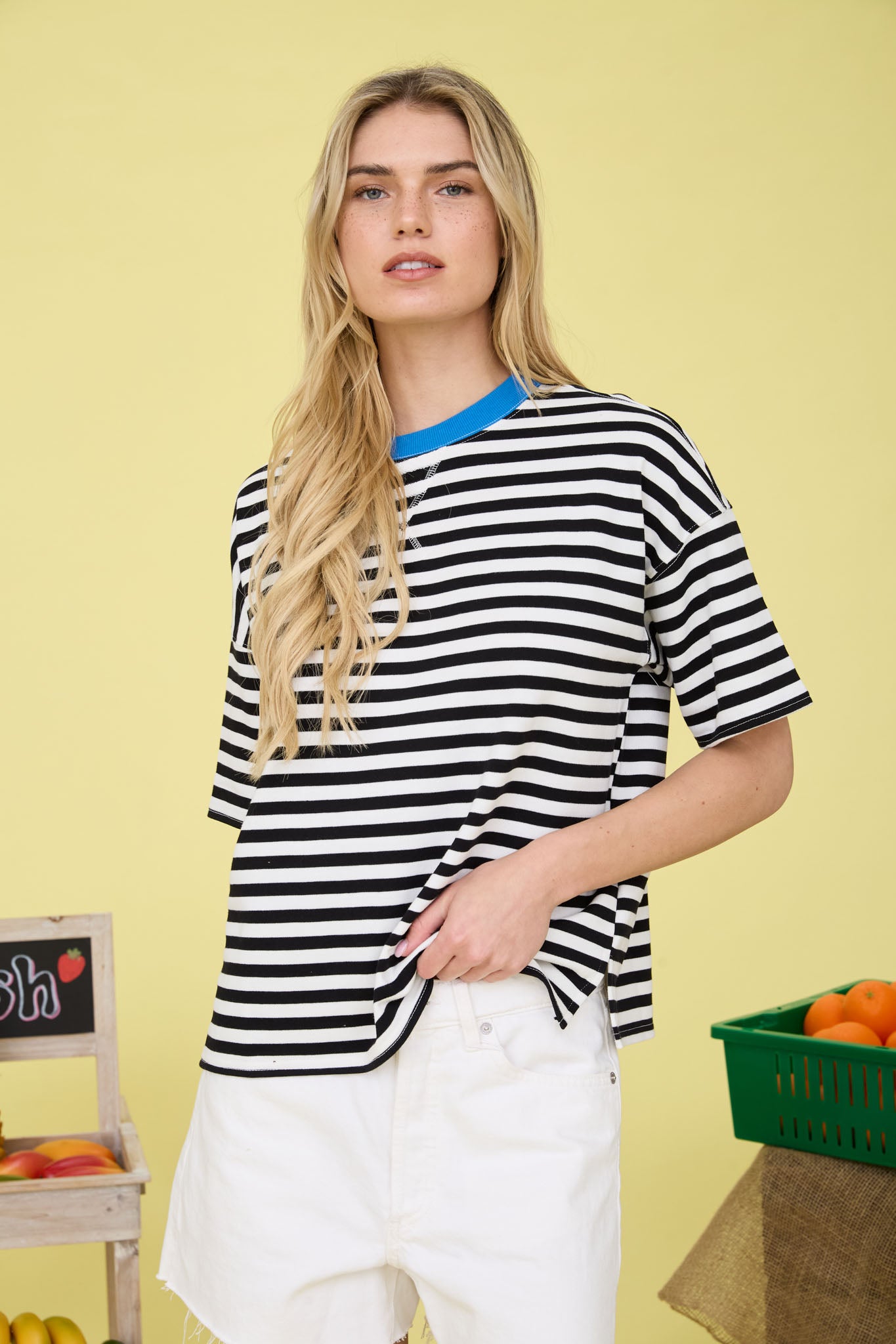 STRIPE COLORBLOCK DETAIL SHORT SLEEVE KNIT T-SHIRT (PRE-ORDER)