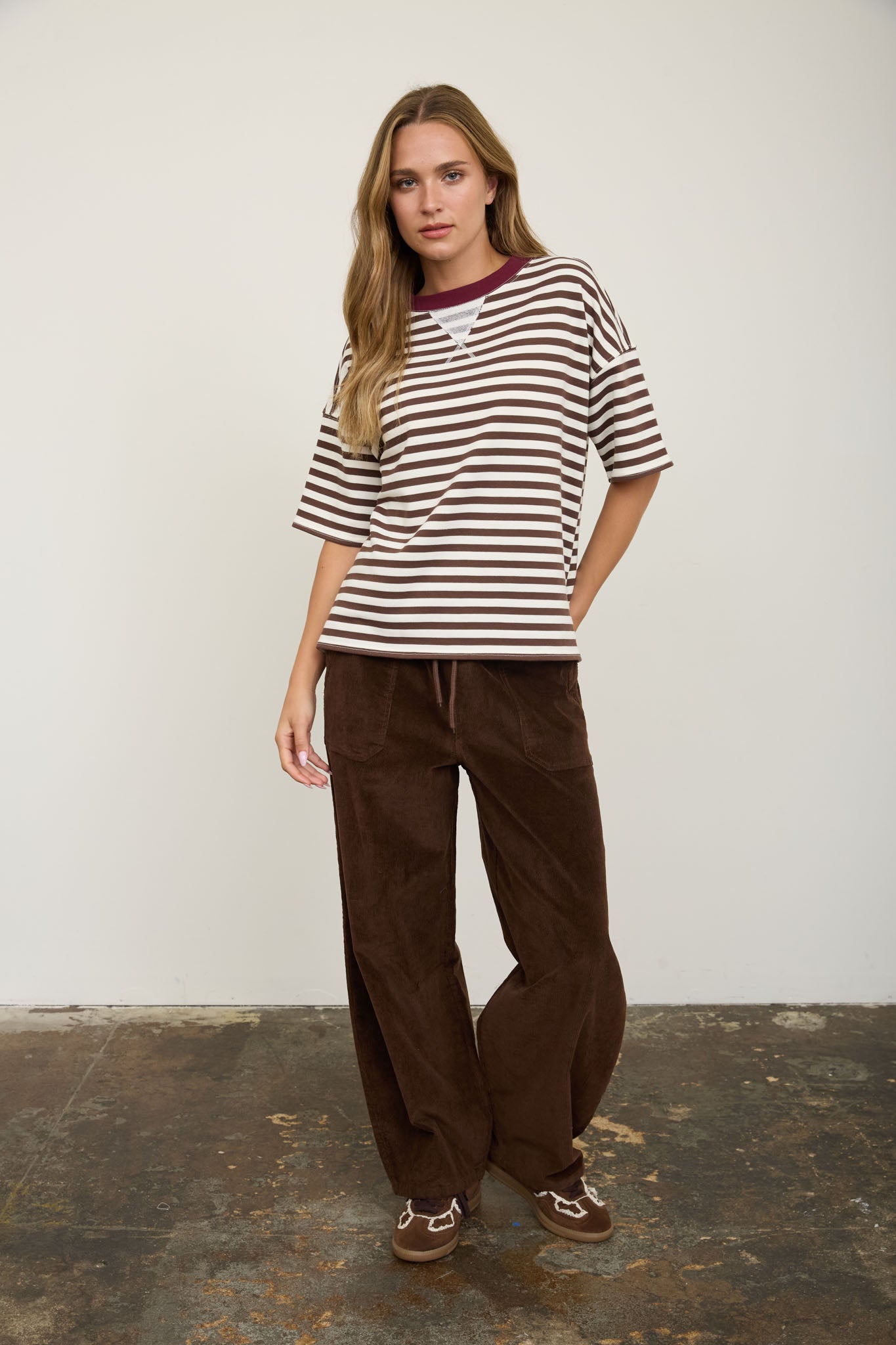 STRIPE COLORBLOCK DETAIL SHORT SLEEVE KNIT T-SHIRT (PRE-ORDER)