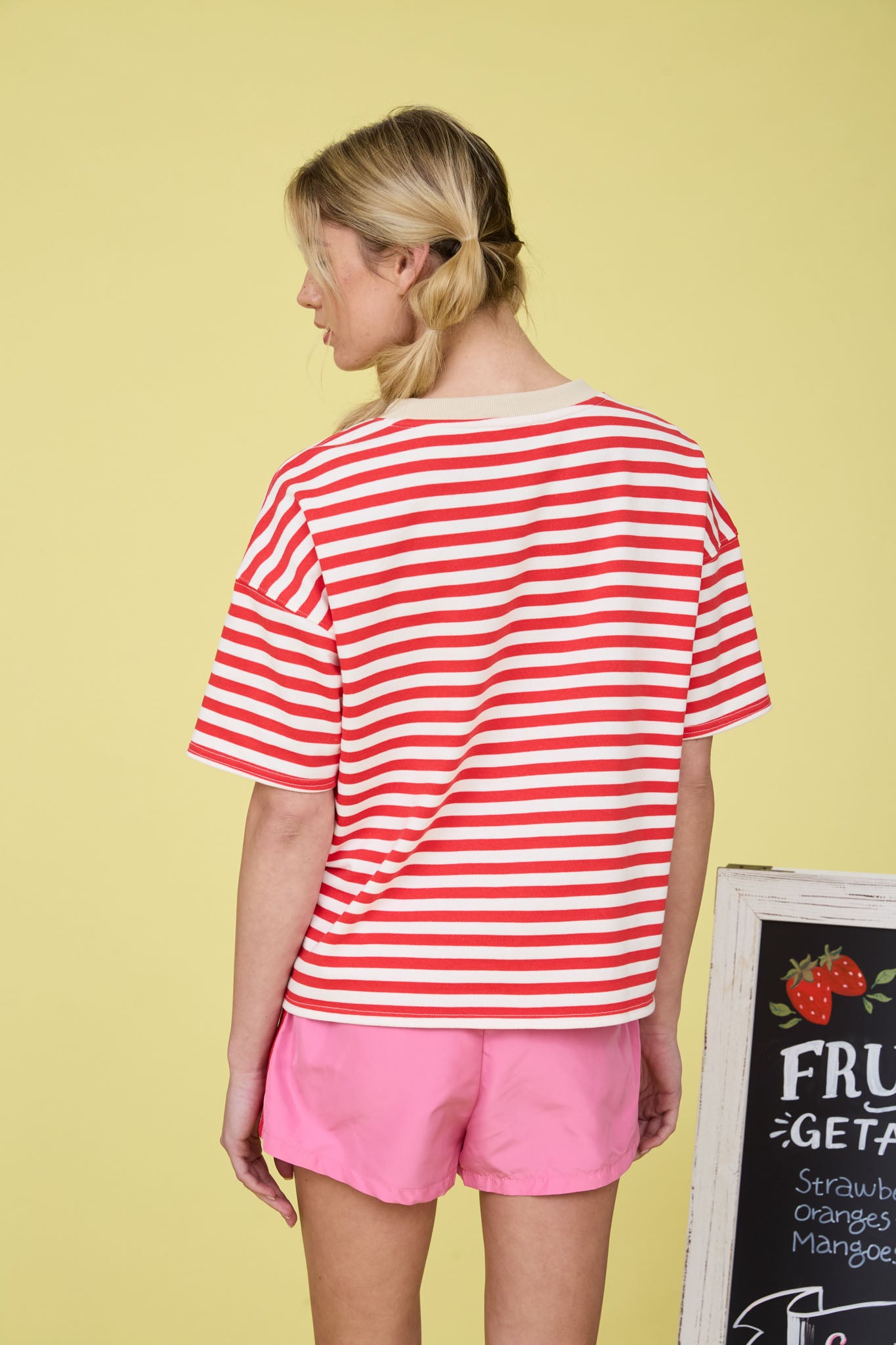 STRIPE COLORBLOCK DETAIL SHORT SLEEVE KNIT T-SHIRT (PRE-ORDER)
