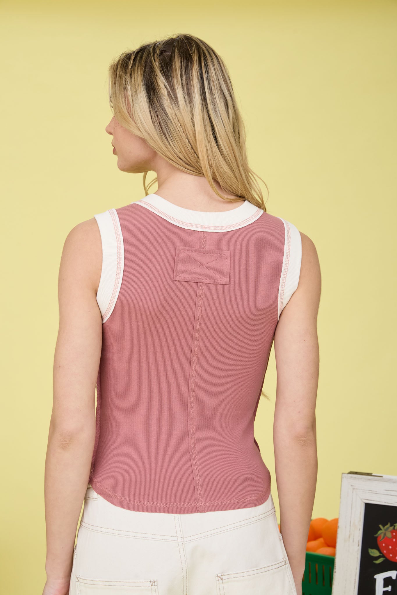 CONTRAST TRIM DETAIL KNIT TANK TOP