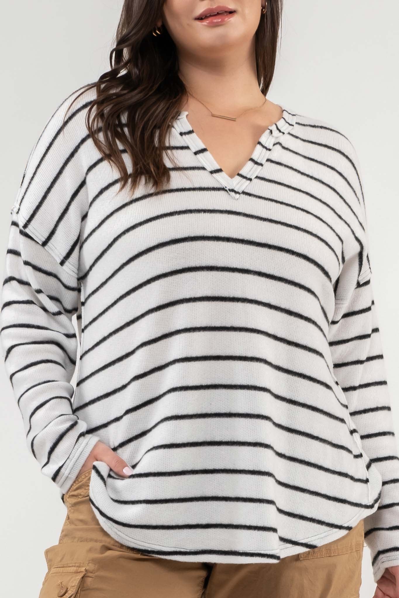 PLUS STRIPED RAW EDGE KNIT TOP