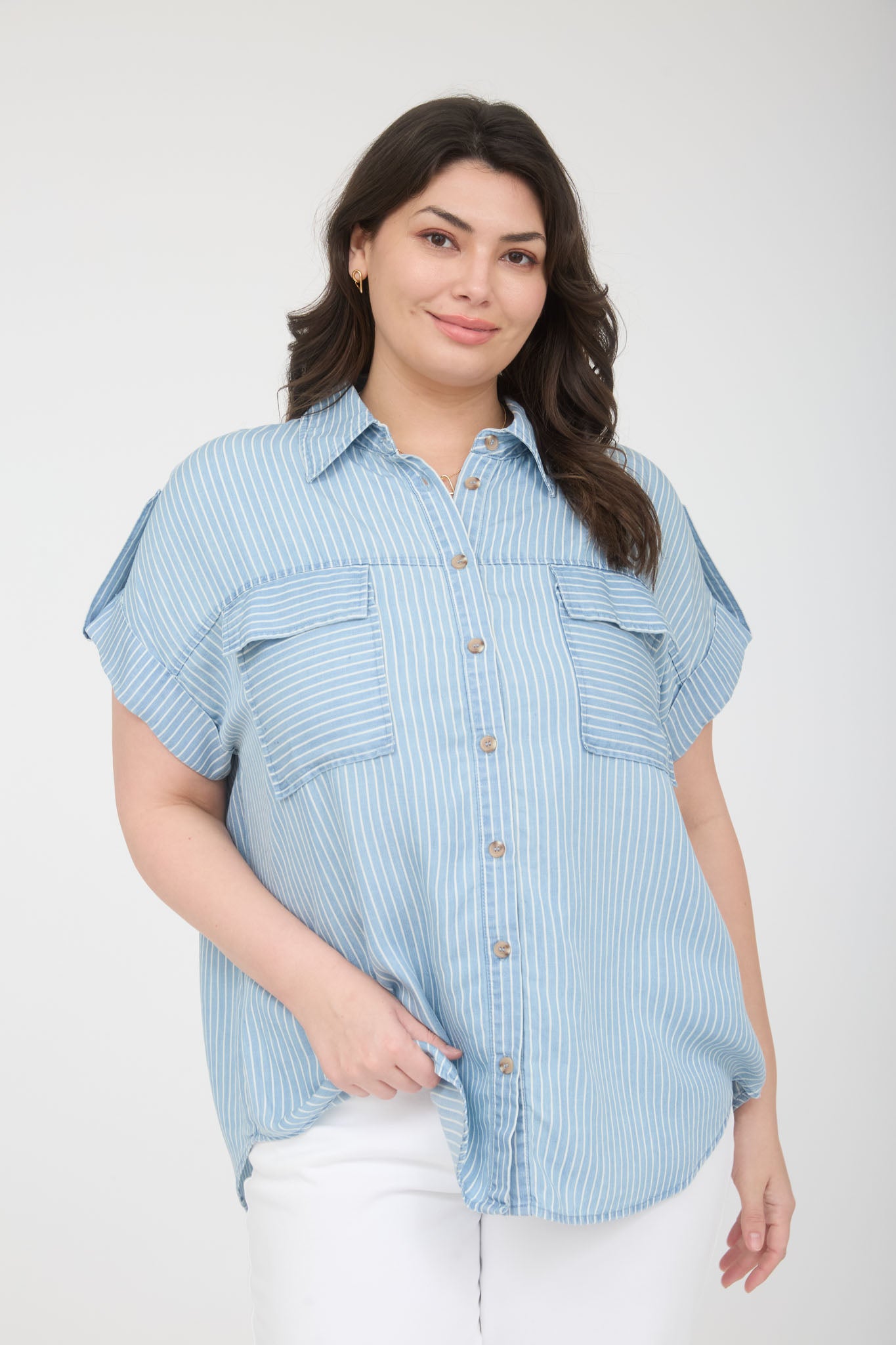 STRIPE COLLARED POCKET DETAIL CHAMBRAY TOP