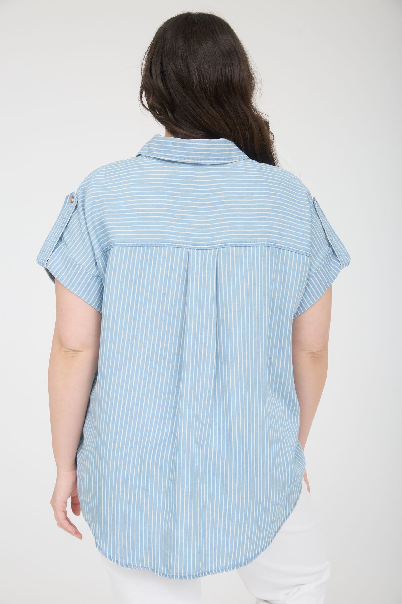 STRIPE COLLARED POCKET DETAIL CHAMBRAY TOP