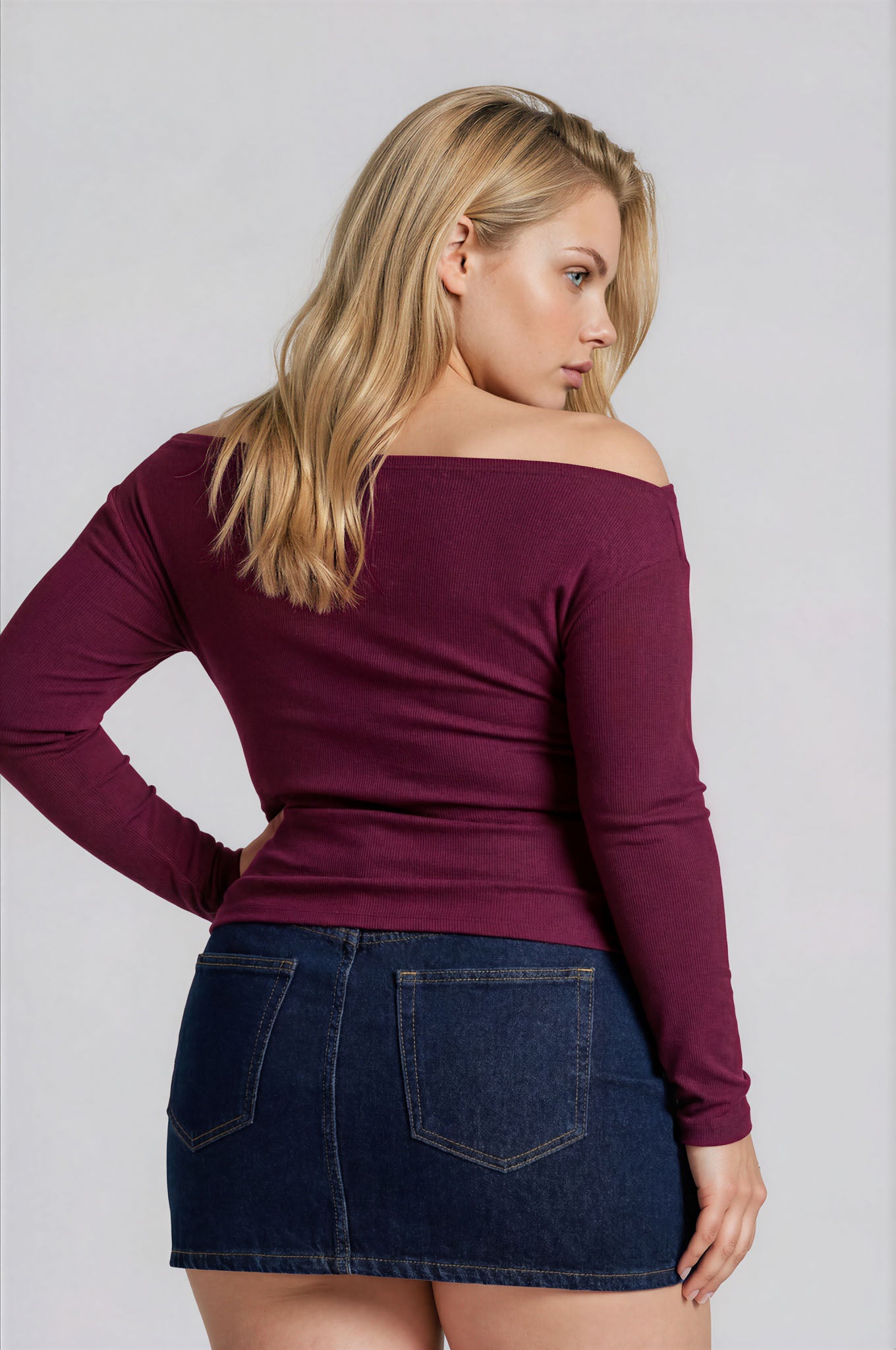PLUS BOAT NECK PINTUCK DETAIL LONG SLEEVE KNIT TOP
