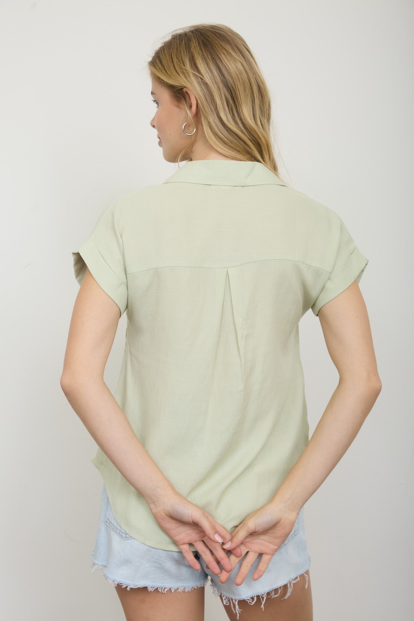 PLUS RELAXED FIT SOLID WOVEN TOP