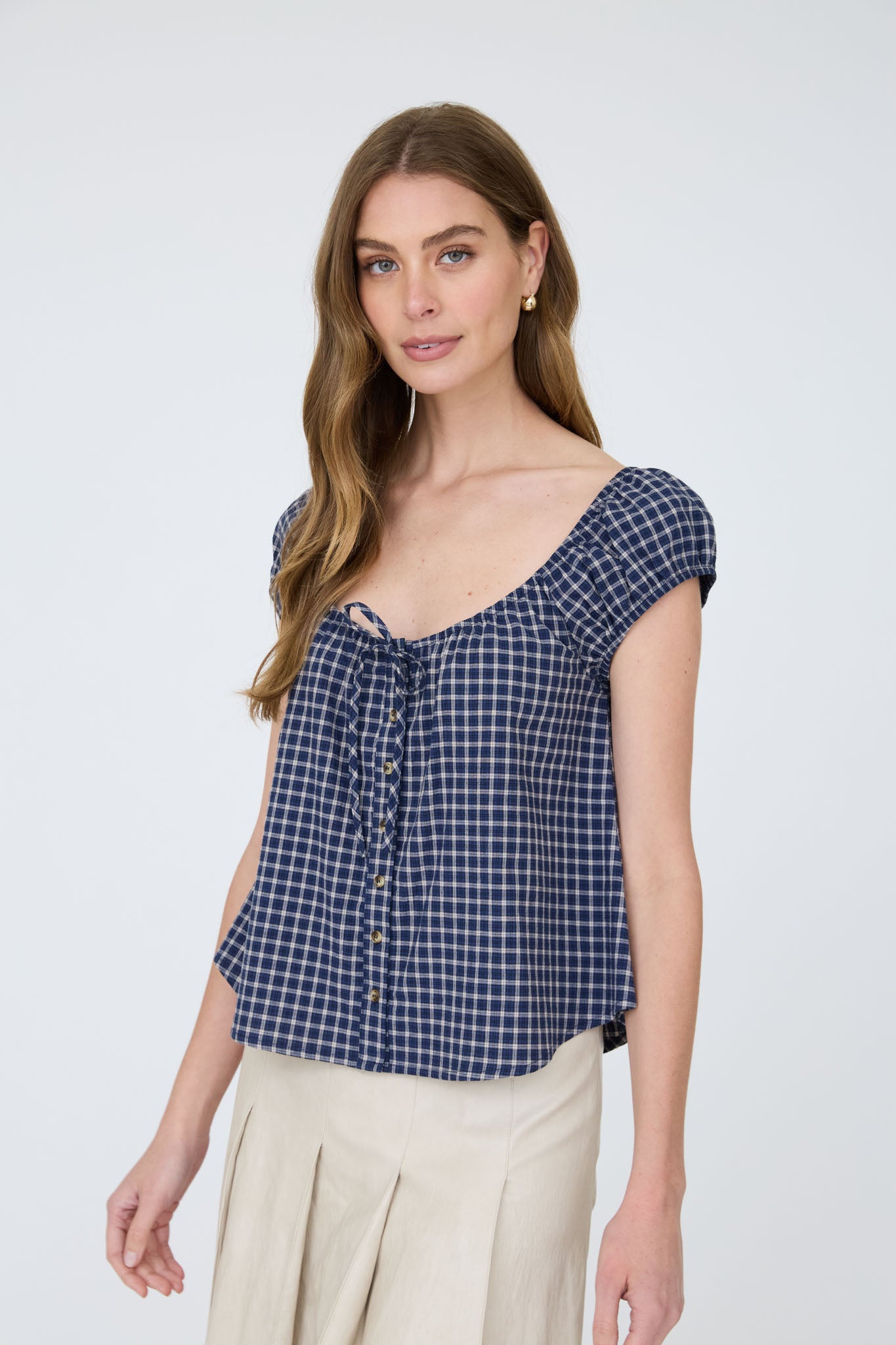 PLAID FRONT TIE BUTTON DOWN SHORT SLEEVE TOP
