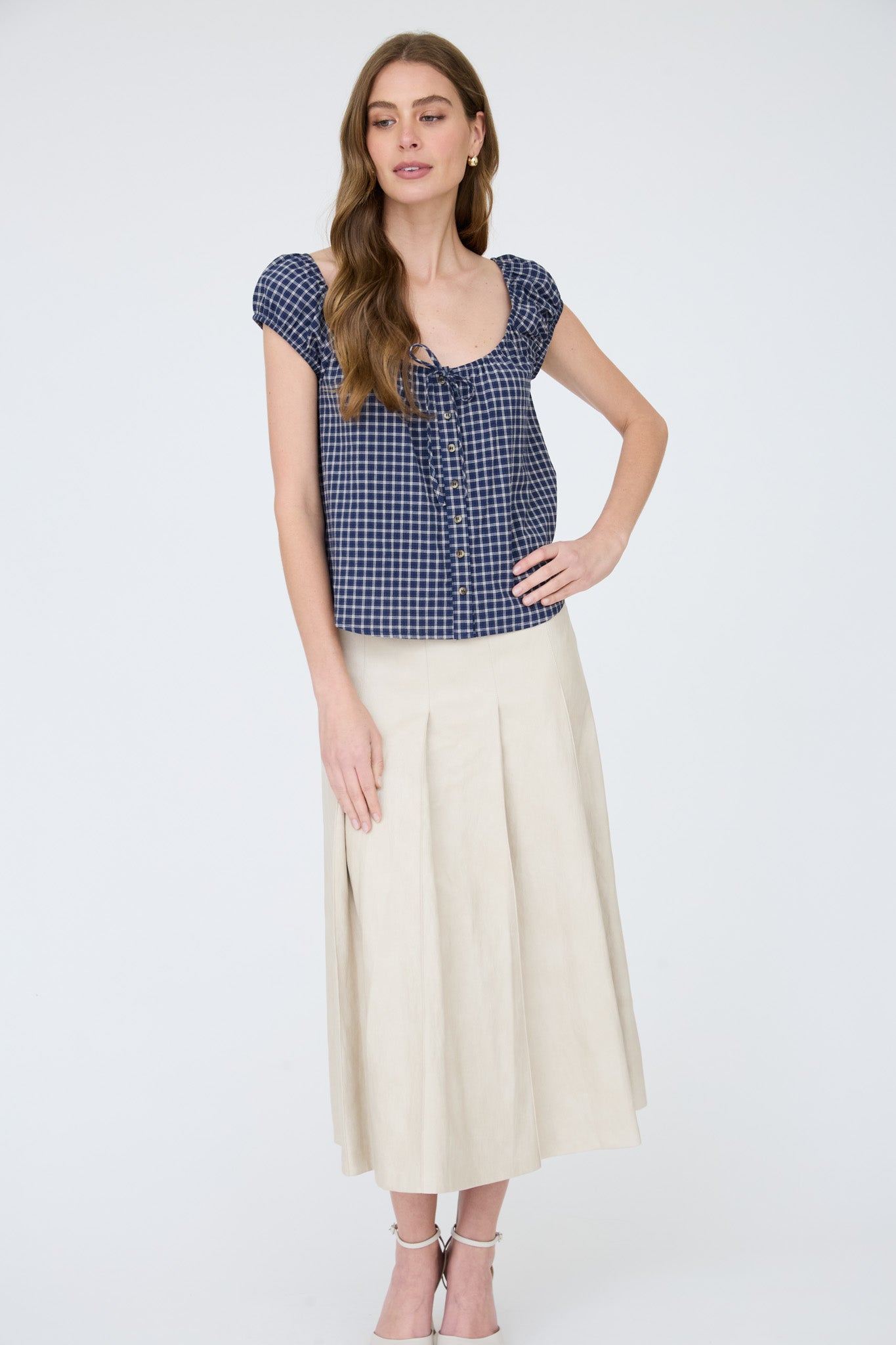 PLAID FRONT TIE BUTTON DOWN SHORT SLEEVE TOP