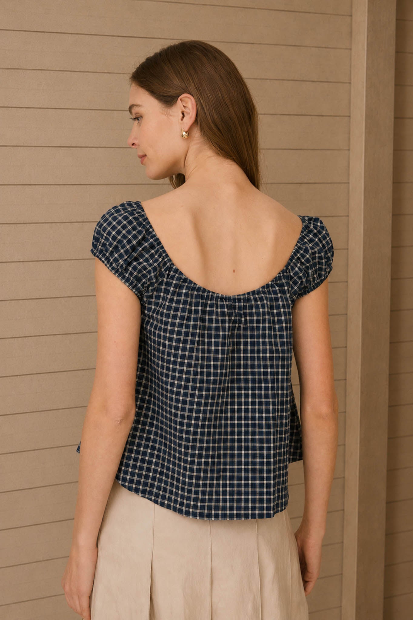 PLAID FRONT TIE BUTTON DOWN SHORT SLEEVE TOP