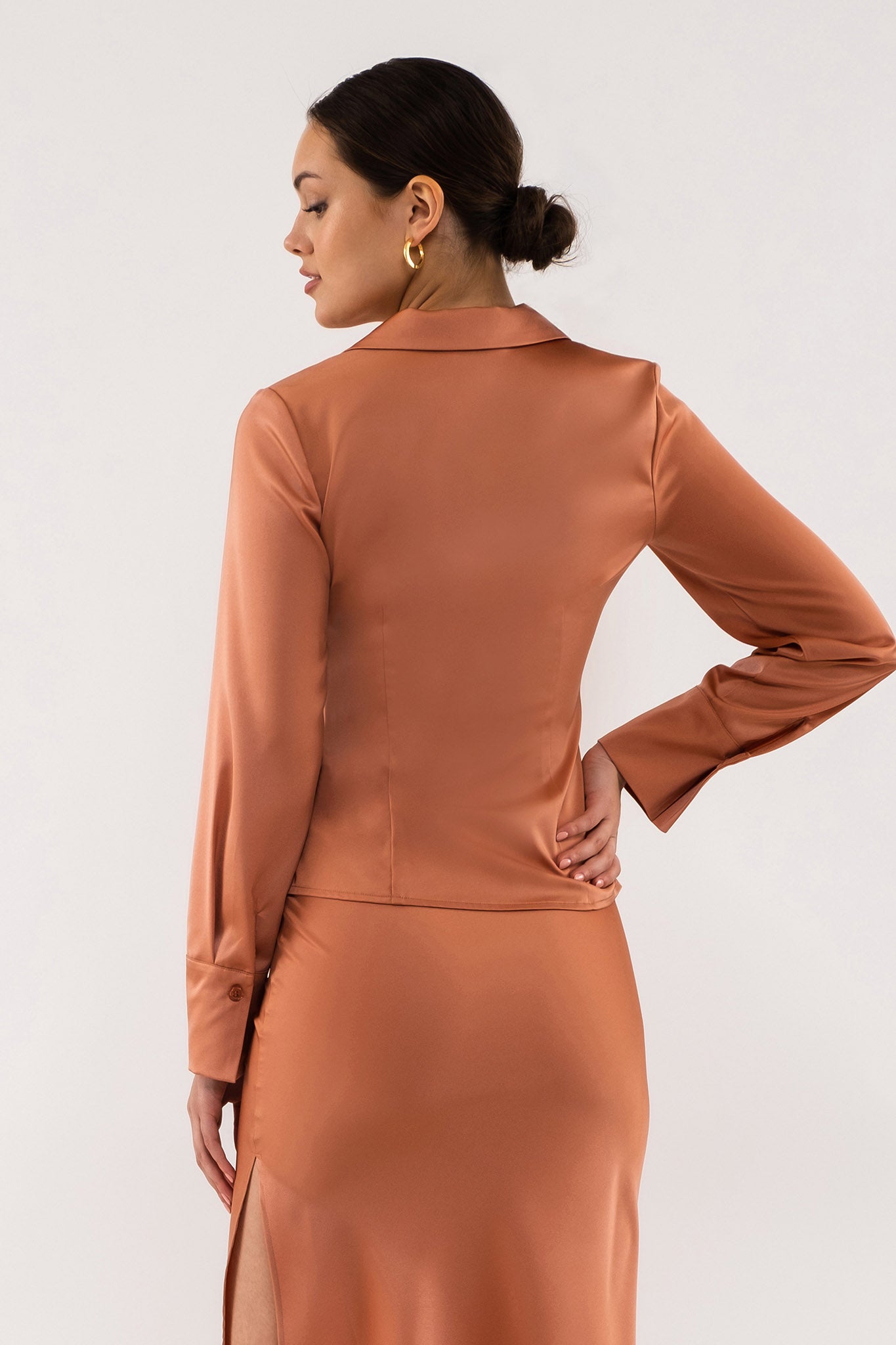 DOUBLE FRONT TIE SATIN TOP