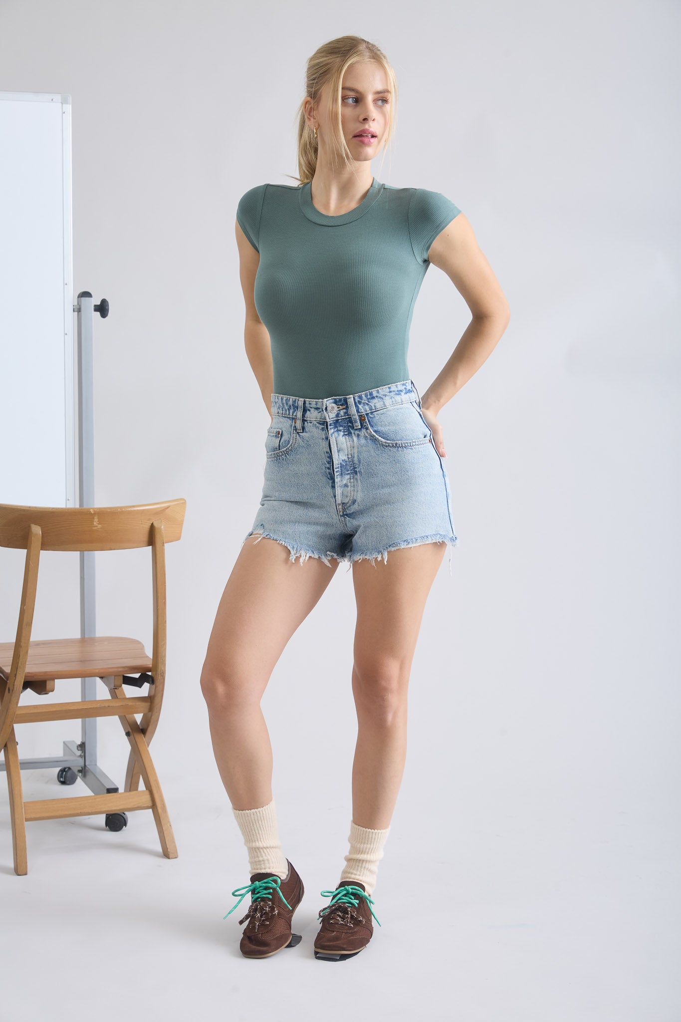 ROUND NECK SHORT SLEEVE KNIT BODYSUIT