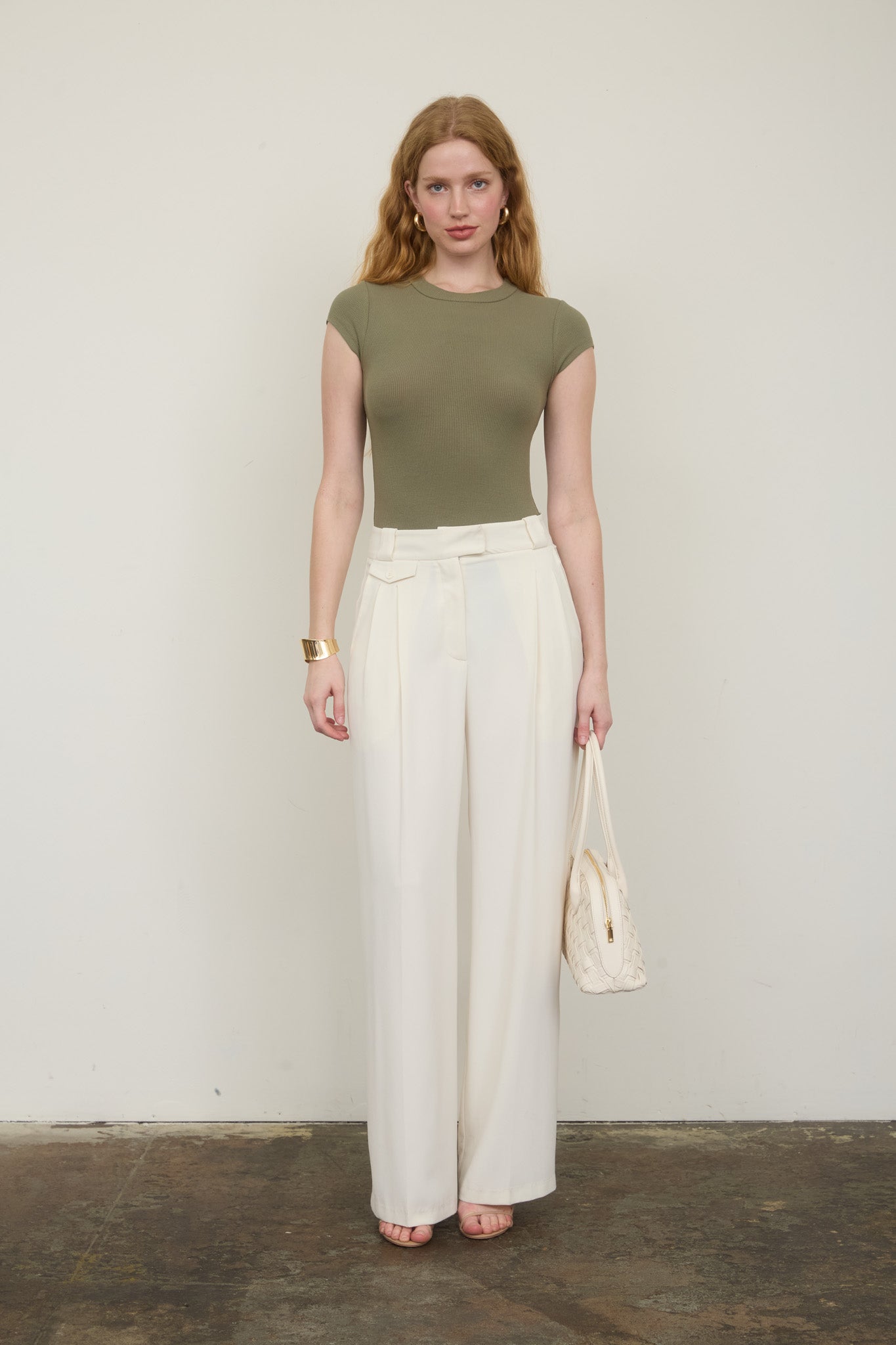 ROUND NECK SHORT SLEEVE KNIT BODYSUIT