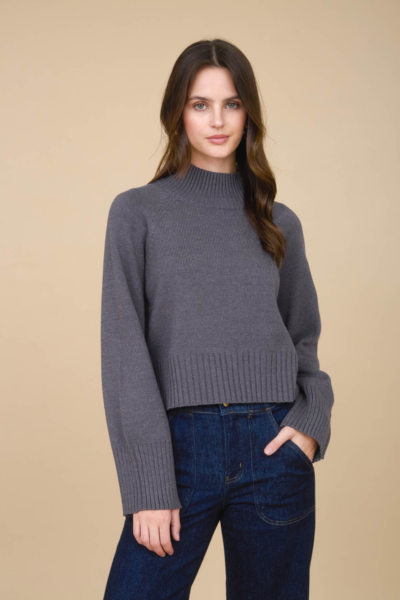 MOCK NECK LONG SLEEVE KNIT CROPPED PULLOVER