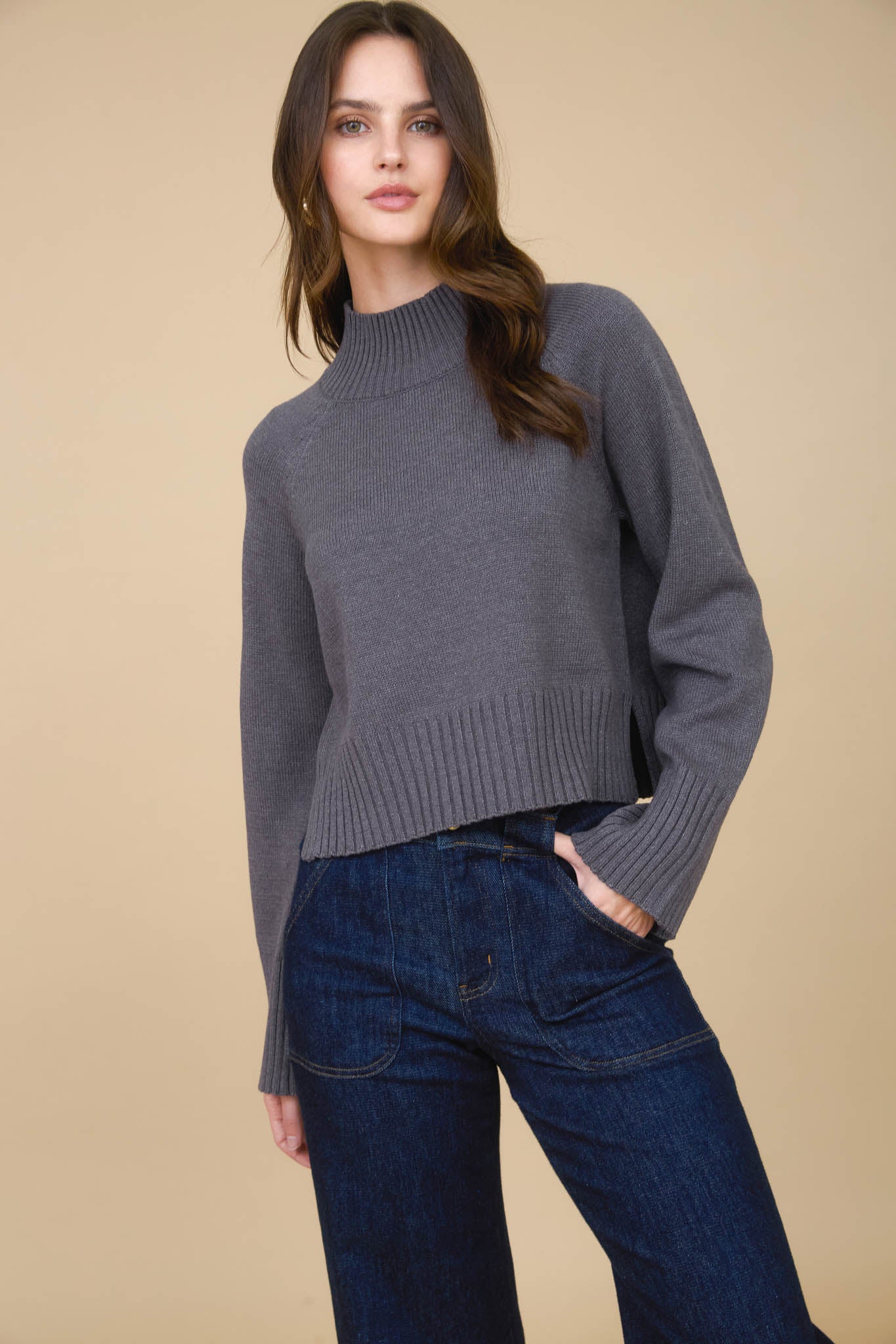 MOCK NECK LONG SLEEVE KNIT CROPPED PULLOVER