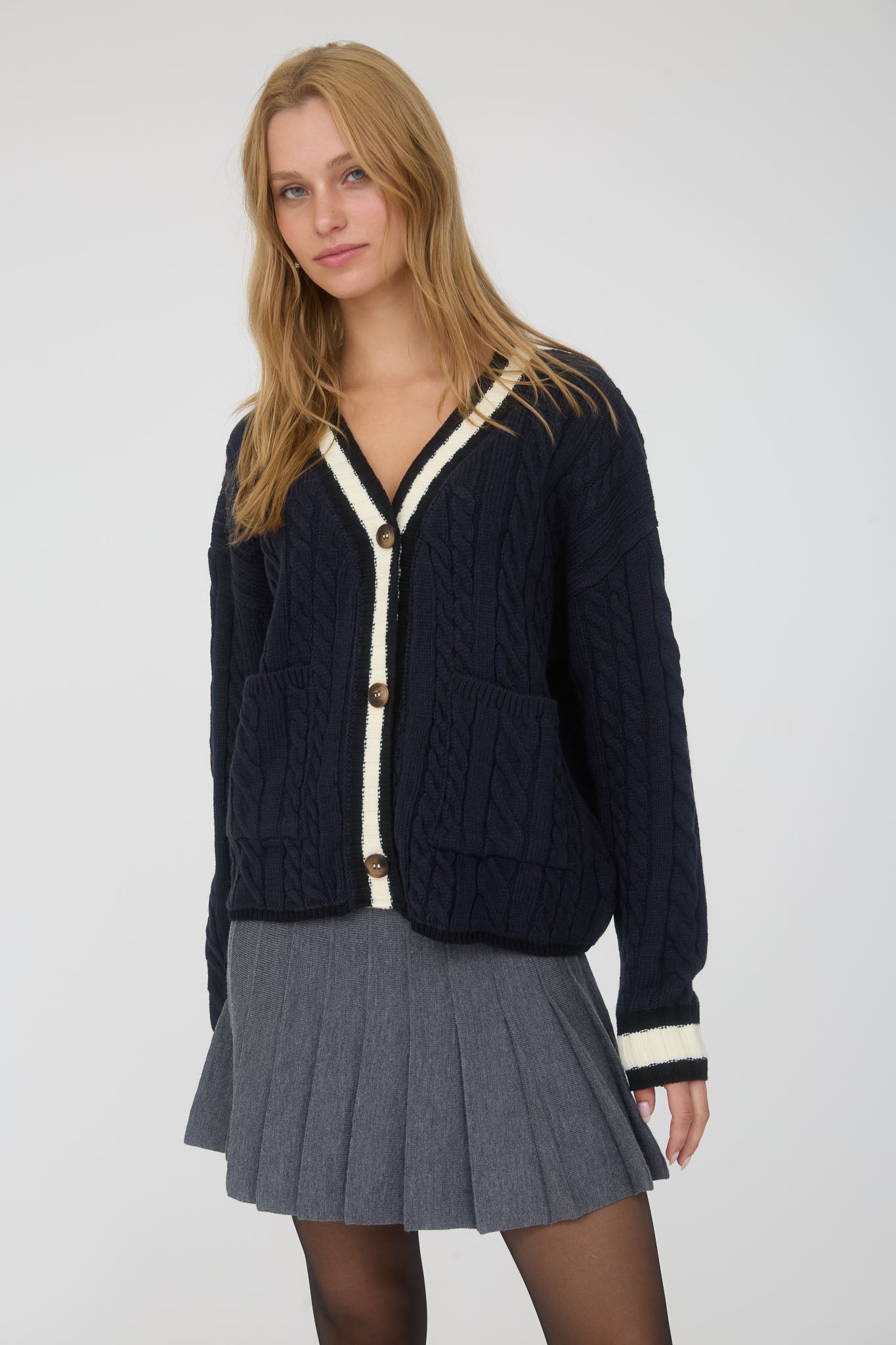 CONTRAST STRIPE TRIM CABLE KNIT BOYFRIEND CARDIGAN