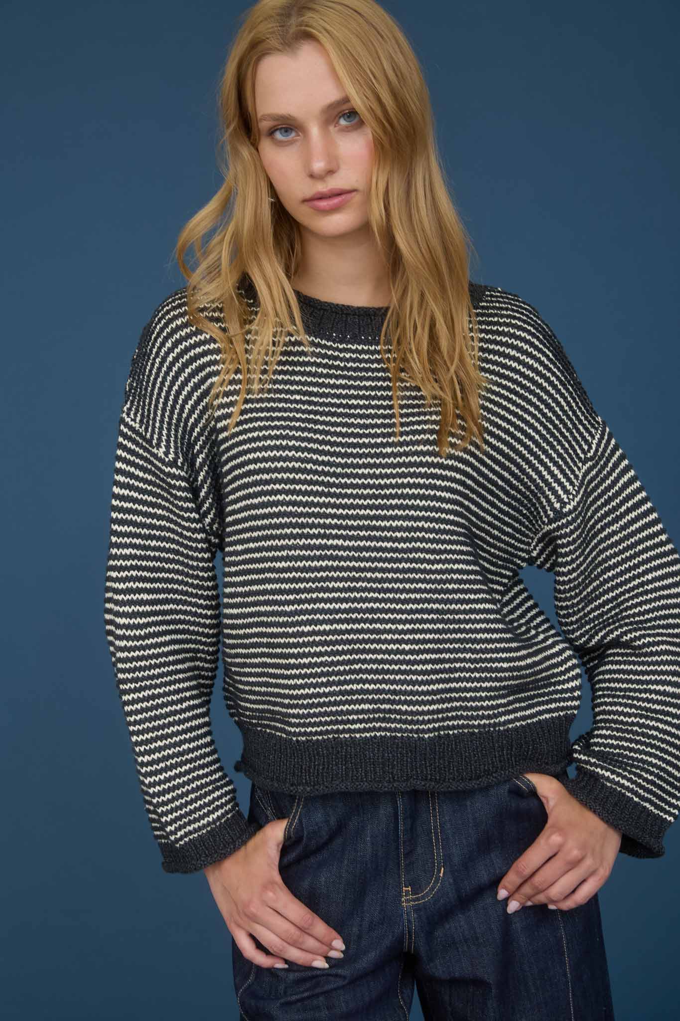 STRIPE RAW EDGE DETAIL LONG SLEEVE KNIT SWEATER