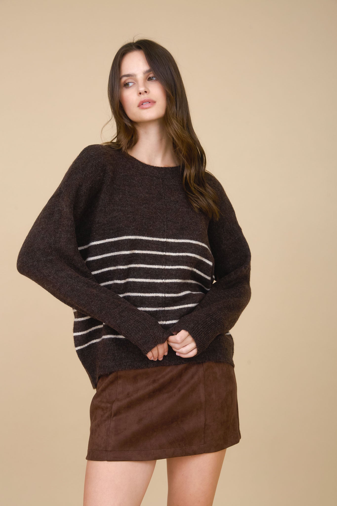 STRIPE FRONT SEAM DETAIL LONG SLEEVE SWEATER