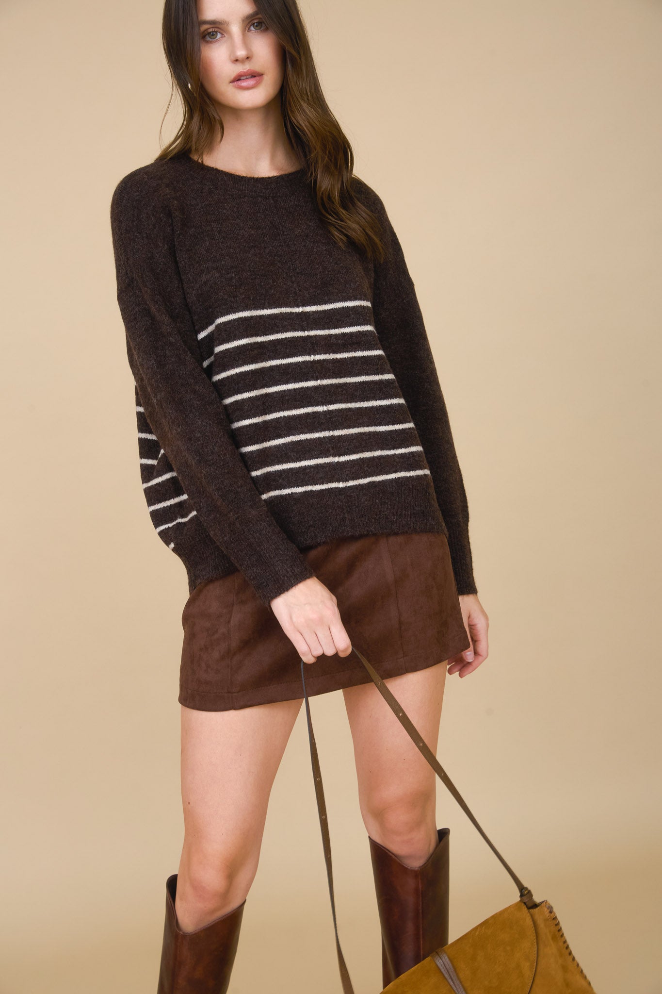 STRIPE FRONT SEAM DETAIL LONG SLEEVE SWEATER