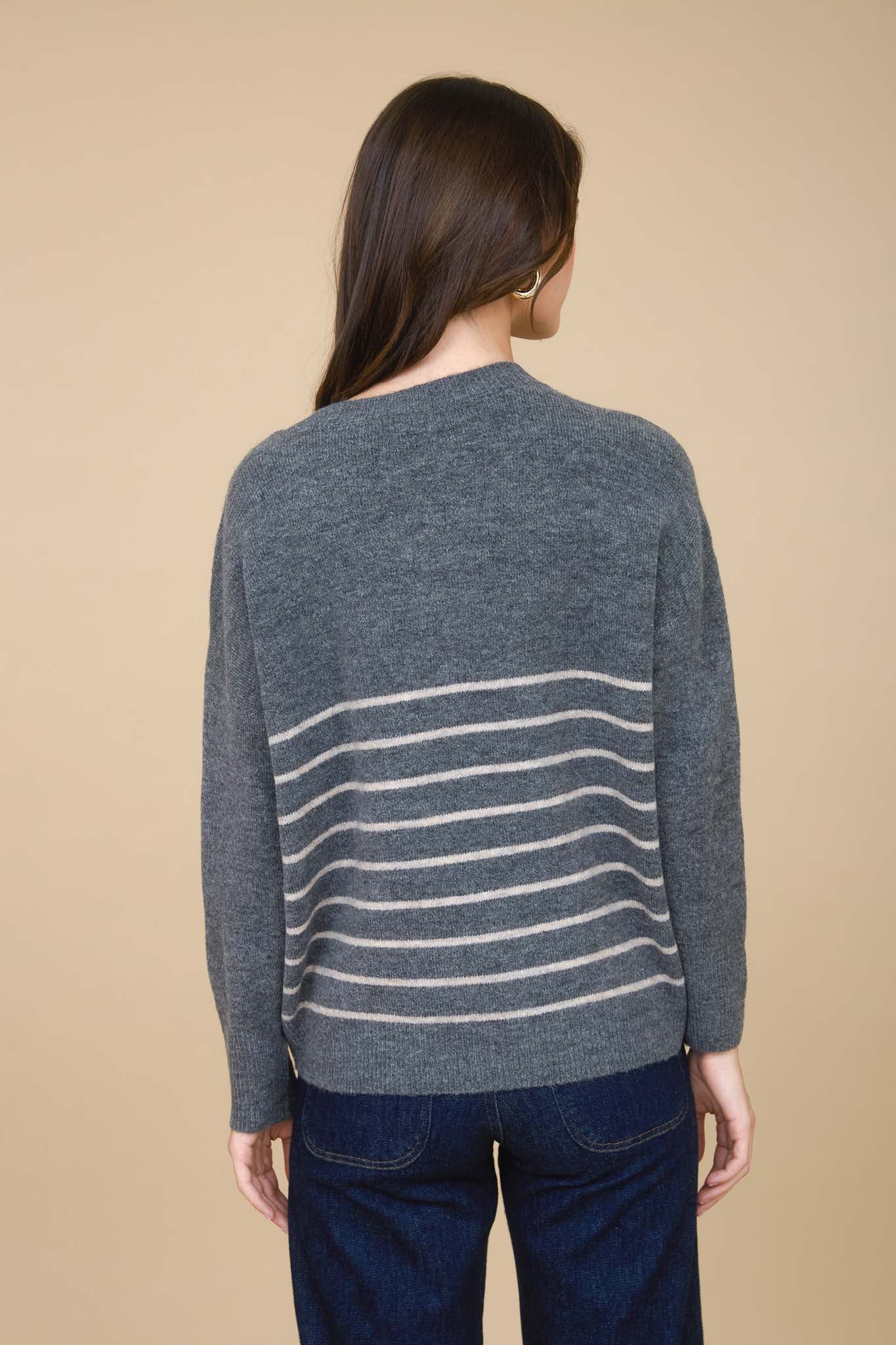 STRIPE FRONT SEAM DETAIL LONG SLEEVE SWEATER