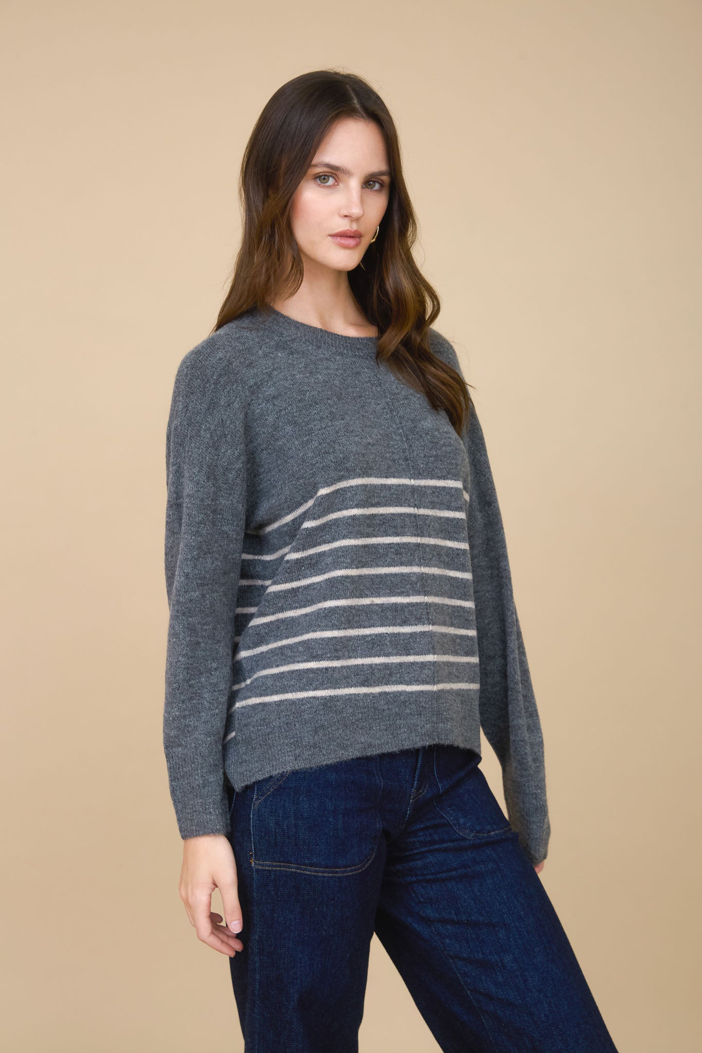 STRIPE FRONT SEAM DETAIL LONG SLEEVE SWEATER