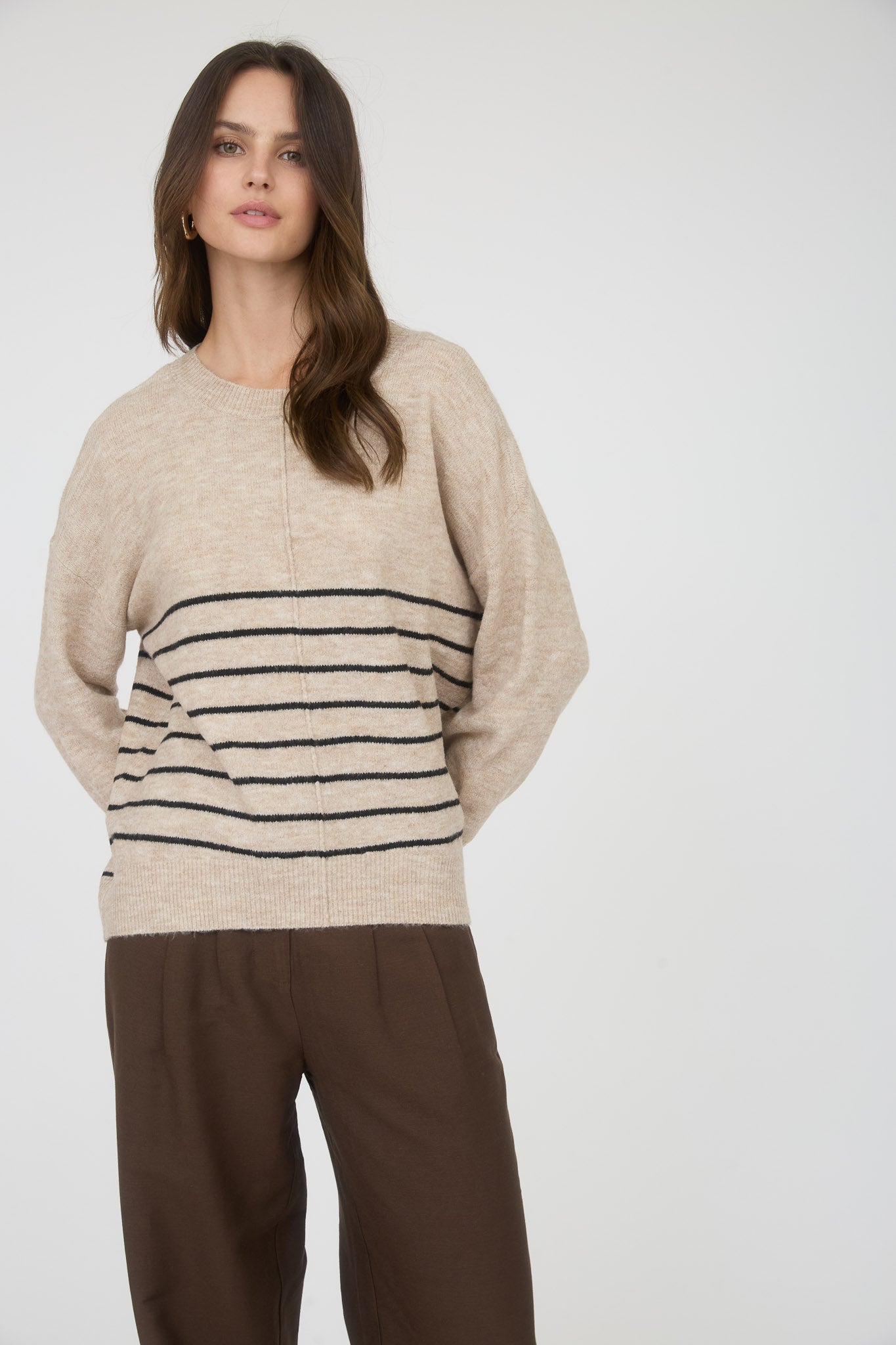 STRIPE FRONT SEAM DETAIL LONG SLEEVE SWEATER
