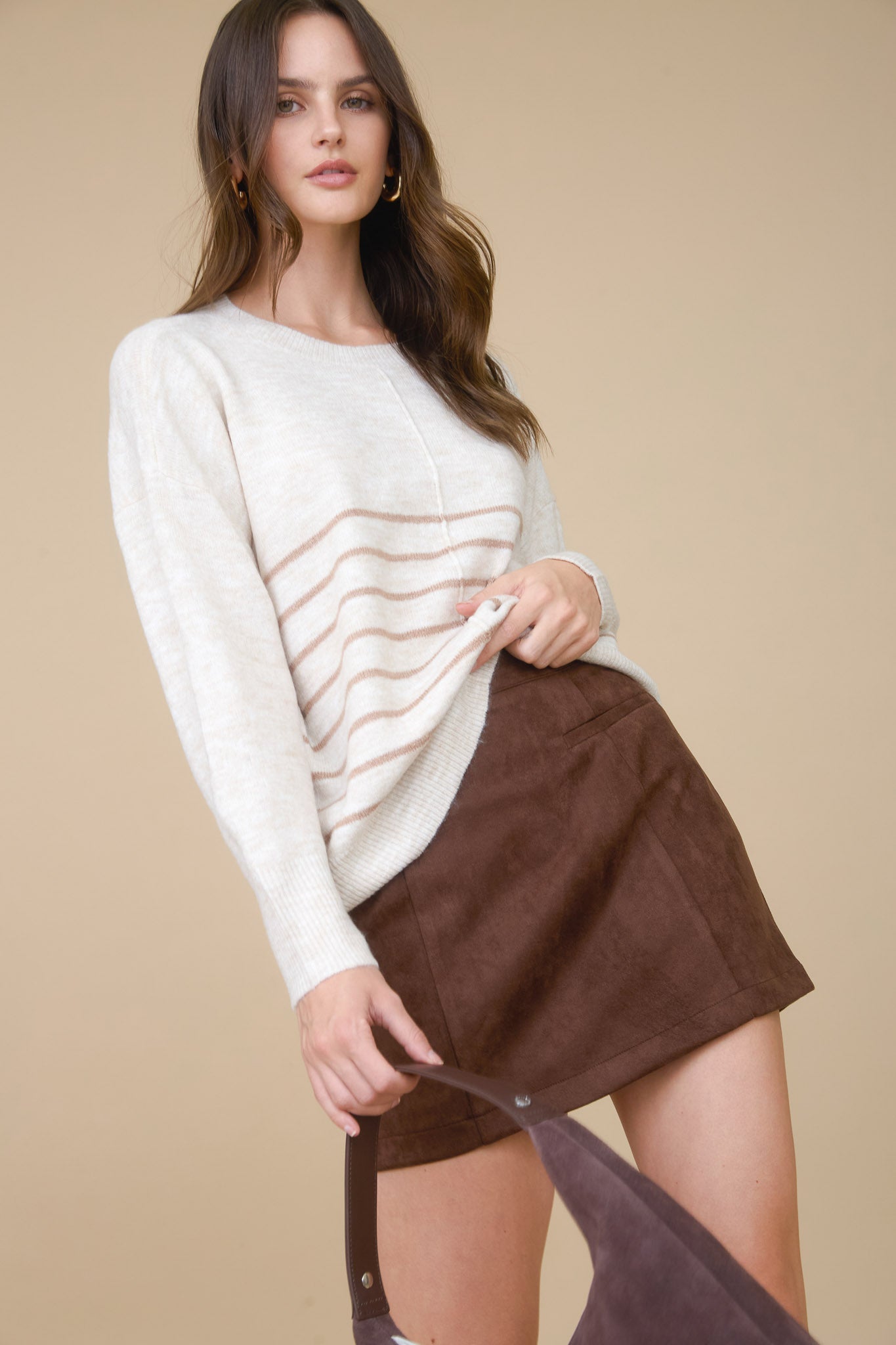 STRIPE FRONT SEAM DETAIL LONG SLEEVE SWEATER