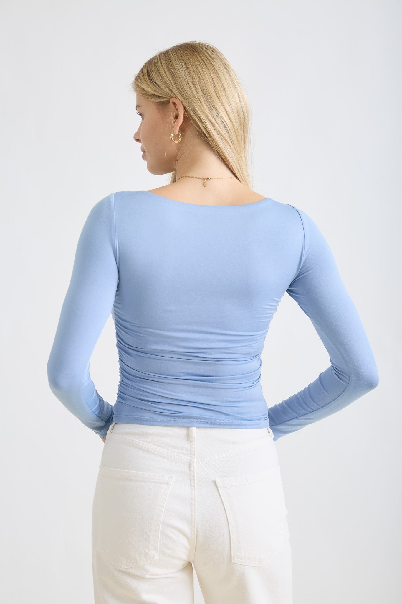 BOAT NECK RUCHED DETAIL LONG SLEEVE KNIT TOP