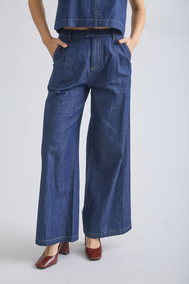 HIGH WAIST PLEATED WIDE LEG DENIM PANTS