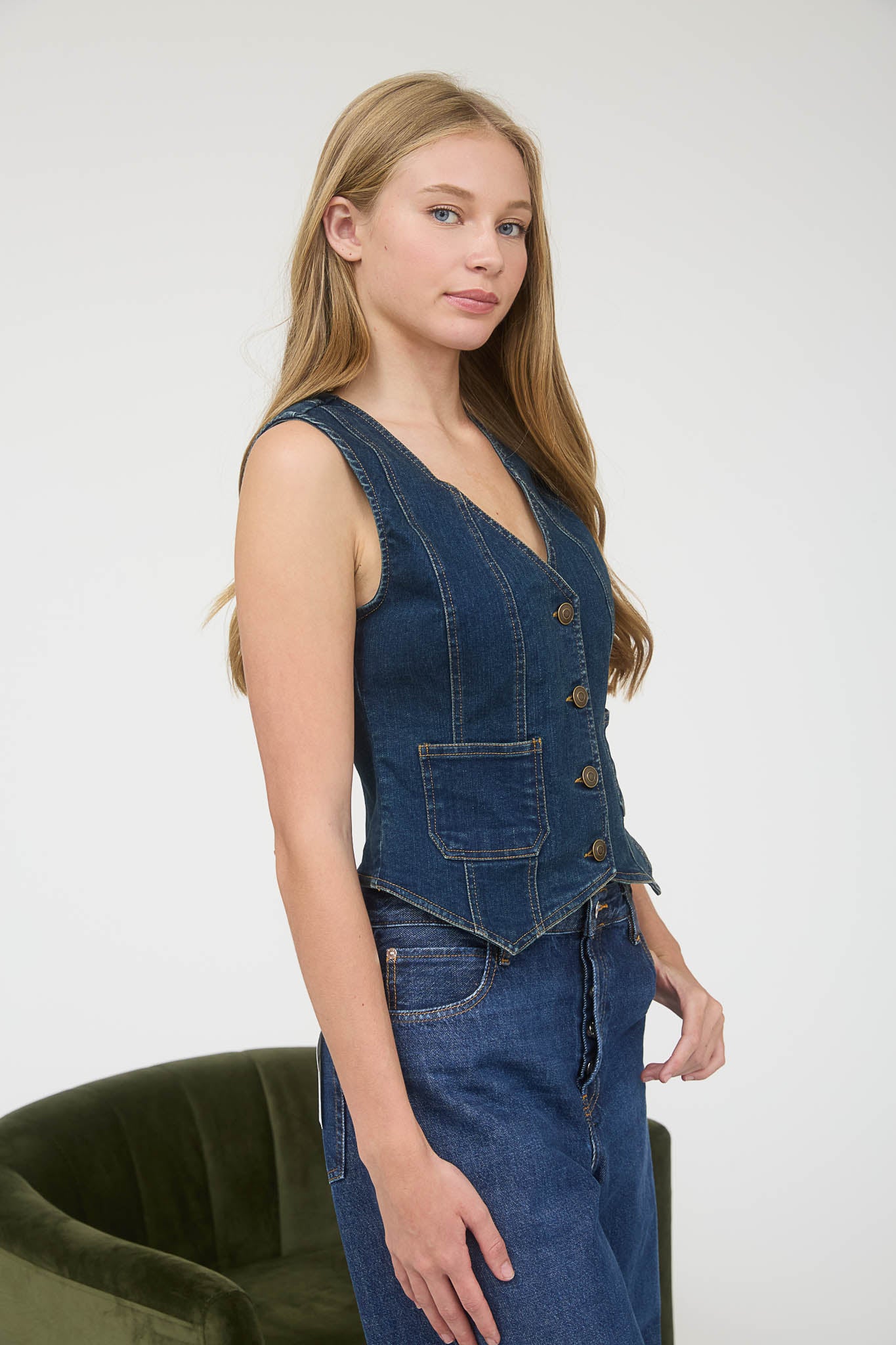 V NECK SLEEVELESS BUTTON DOWN DENIM VEST (PRE-ORDER)