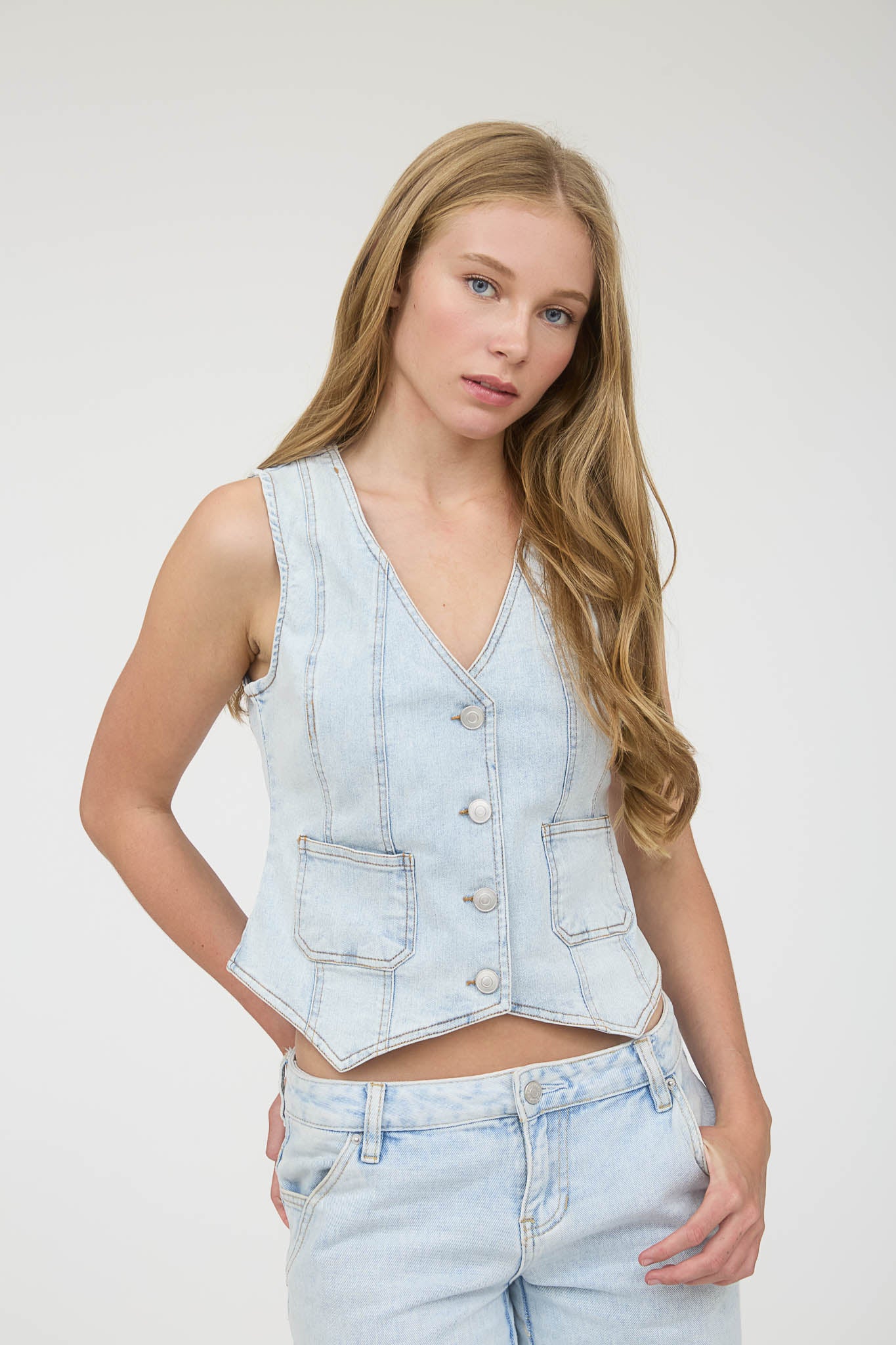 V NECK SLEEVELESS BUTTON DOWN DENIM VEST (PRE-ORDER)