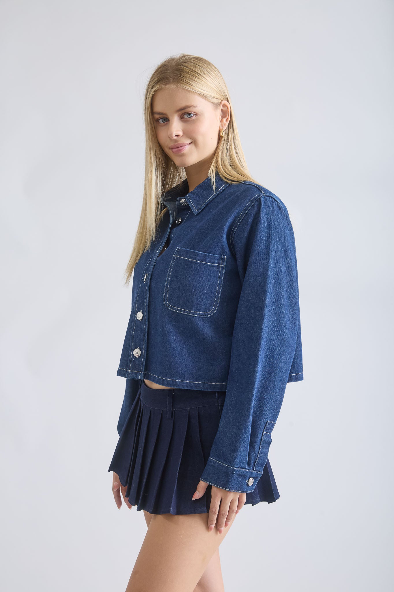 COLLARED BUTTON DOWN BOXY DENIM JACKET